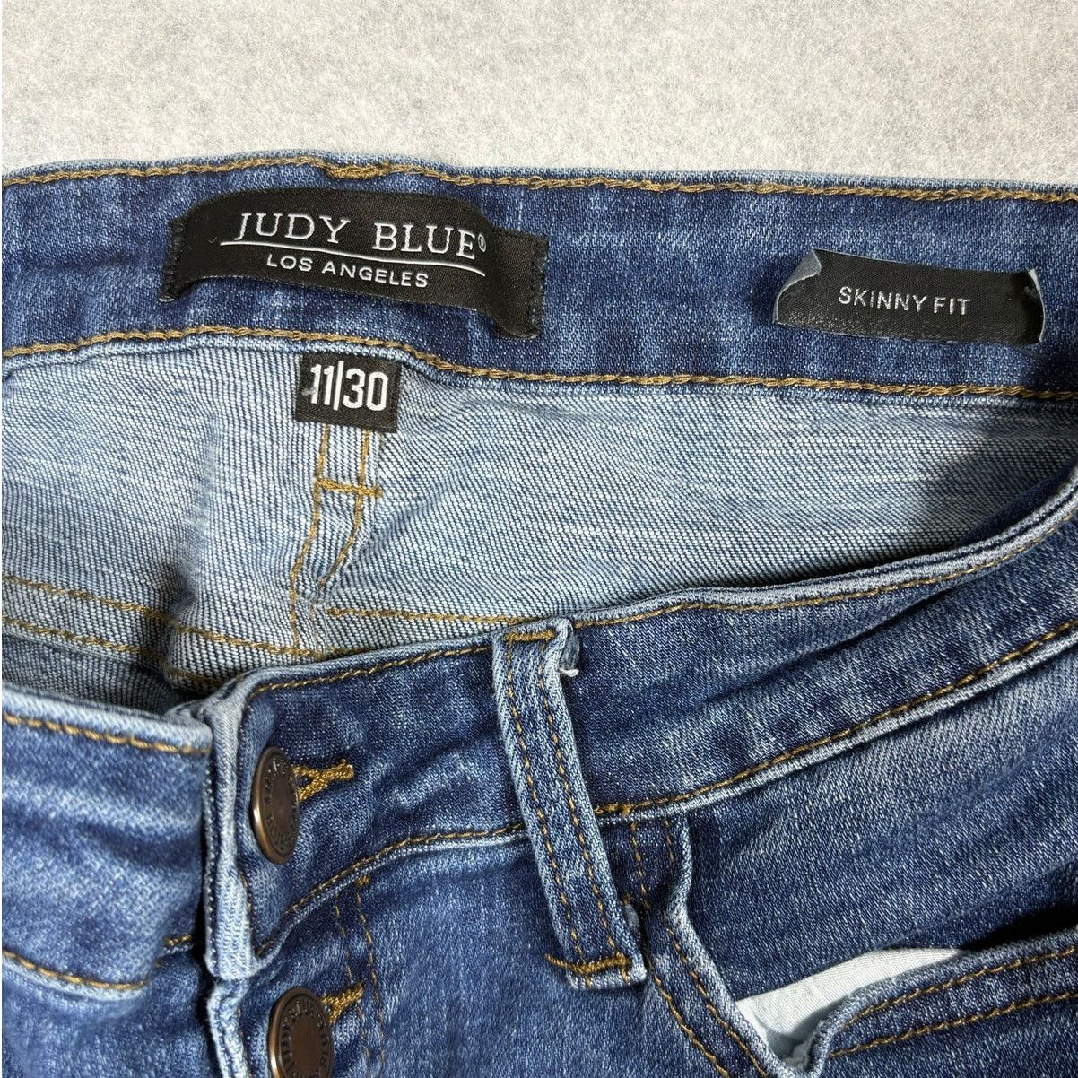 Judy Blue Judy Blue Button Fly Distressed Skinny Jeans #0518 Size 32" / US 10 / IT 46 - 3 Thumbnail