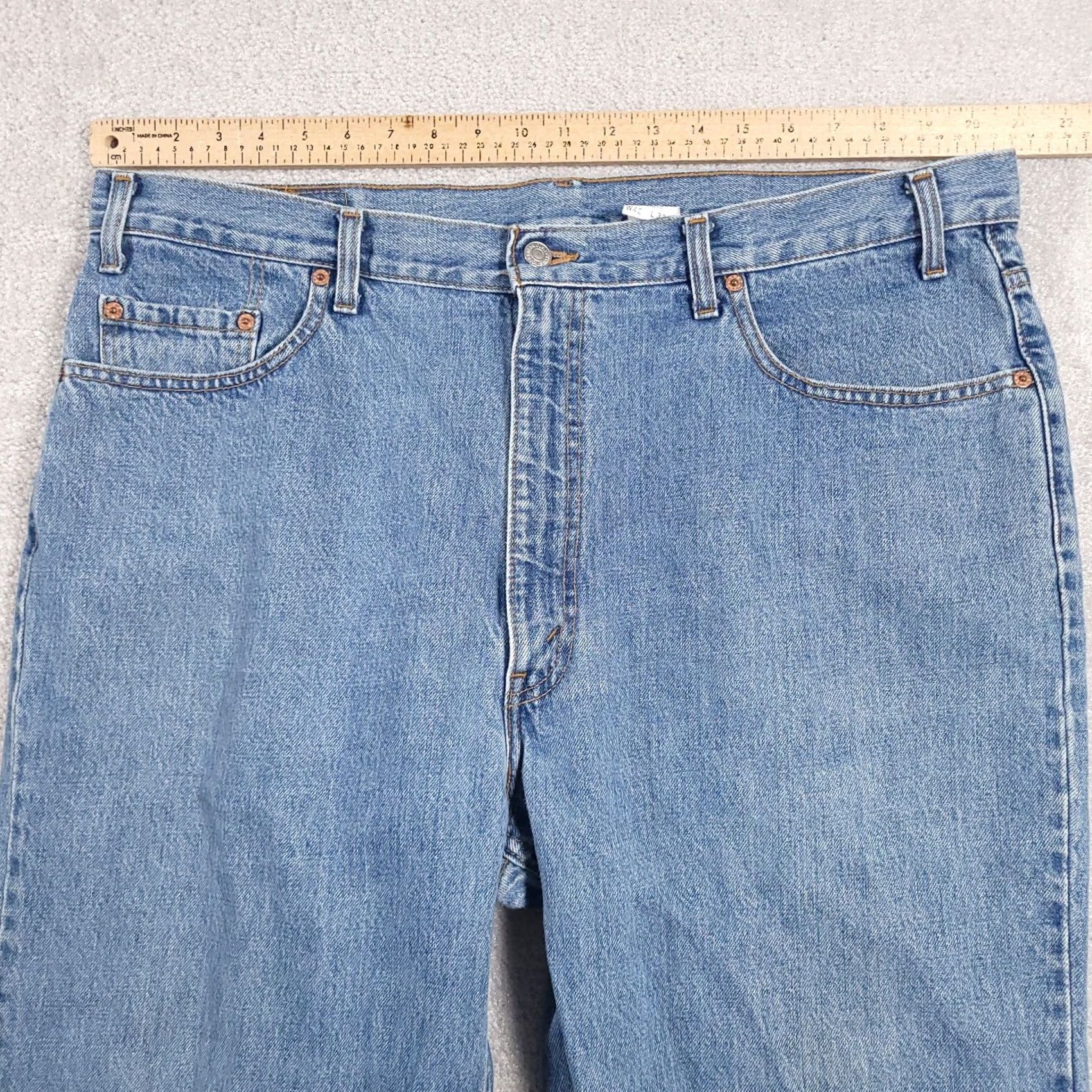 Levi's VINTAGE Levi's 550 Jeans Mens 42x32 Relaxed Fit Denim Tapered Leg Workwear Grunge 90s Vintage Blue Boys Mens Size US 42 / EU 58 - 6 Thumbnail