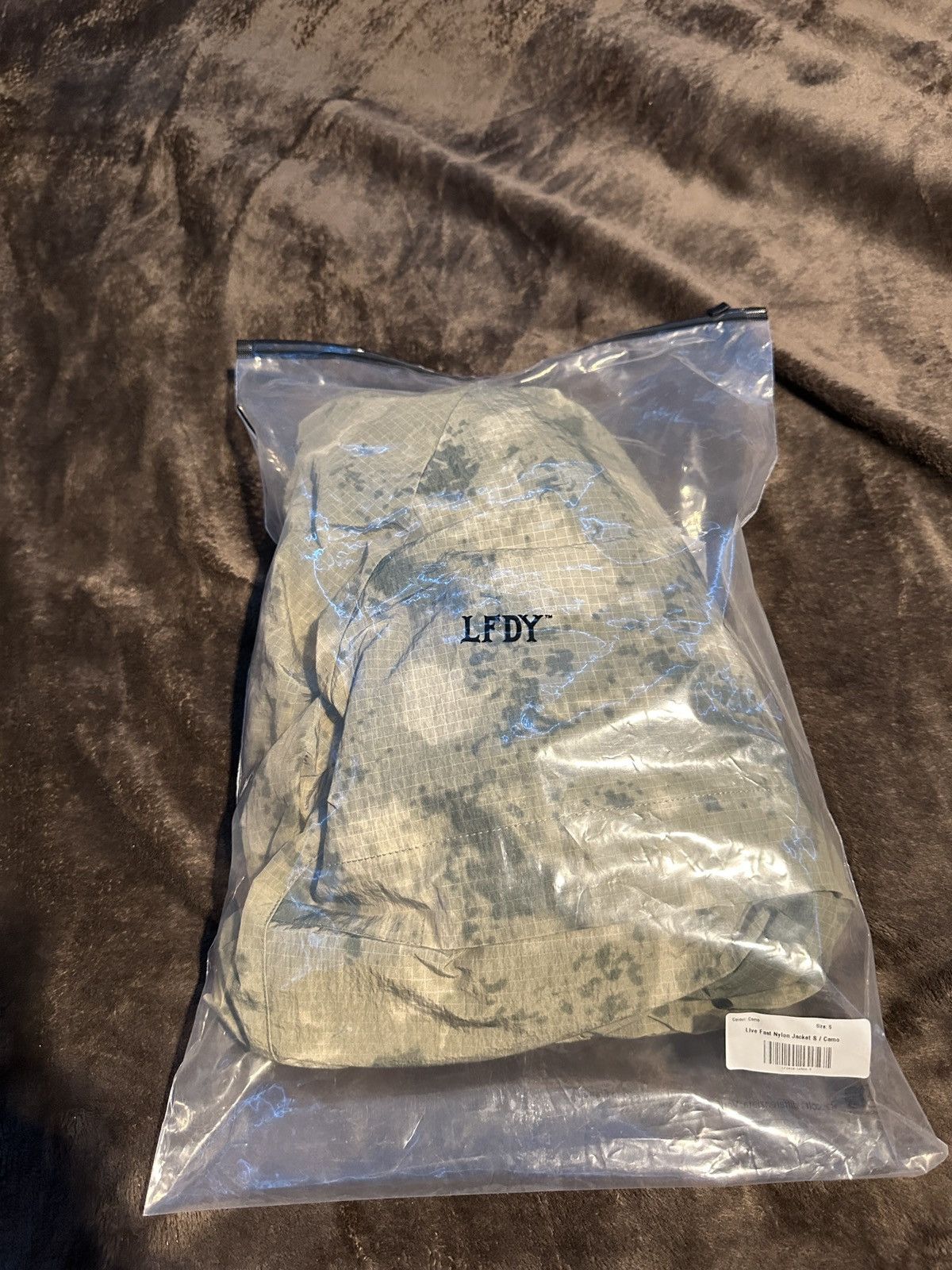 LFDY LFDY camo tracksuit for sale Size US S / EU 44-46 / 1 - 1 Thumbnail