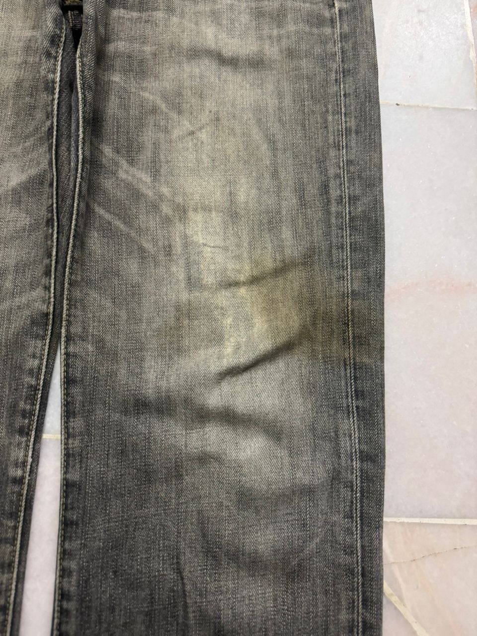 Uniqlo 💥Crazy Thrashed 90s Uniqlo Rusty Distressed Grunge Jeans Size US 33 - 9 Thumbnail