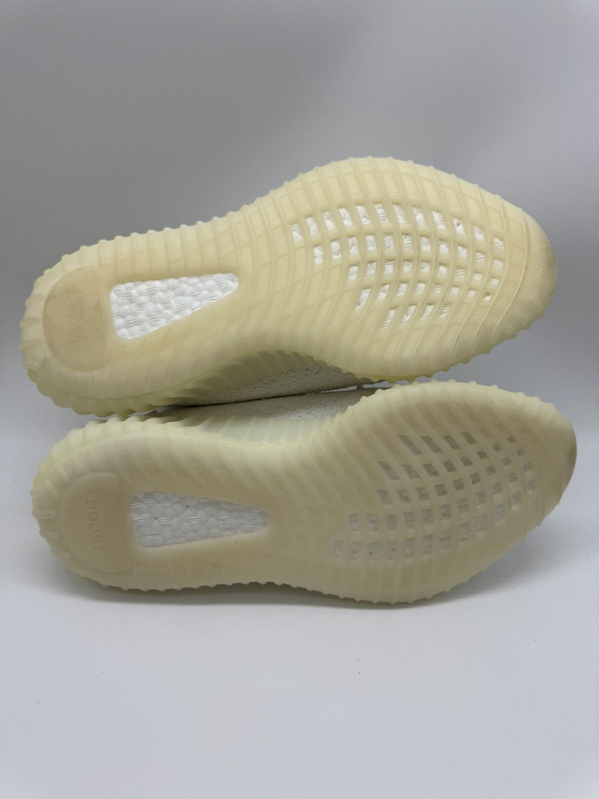 Adidas × Yeezy Adidas Yeezy Boost 350 V2 Low Cream Triple White Size 7.5 Size US 7.5 / EU 40-41 - 7 Thumbnail