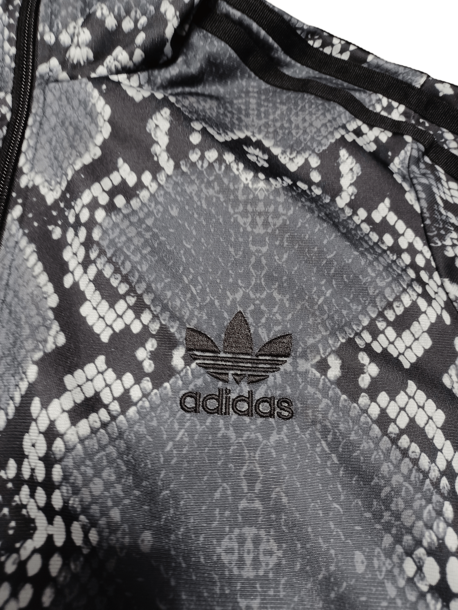 Adidas ADIDAS SNAKE PRINT LIGHT TRACKING JACKET LADY`S CRAZY Y2K Size M / US 6-8 / IT 42-44 - 3 Thumbnail