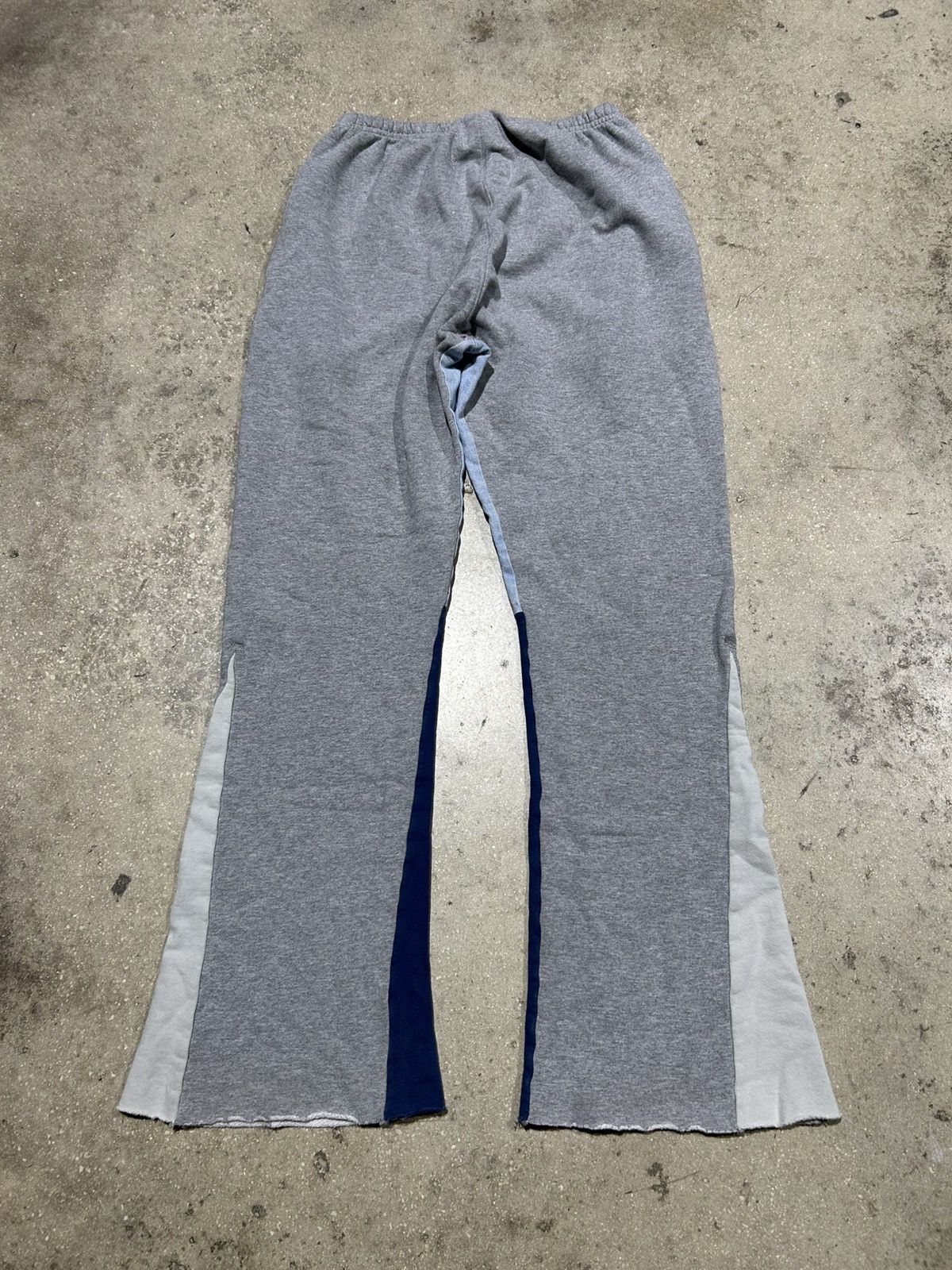 Gallery Dept. Gallery Dept Flare Sweatpant Size US 36 / EU 52 - 6 Thumbnail