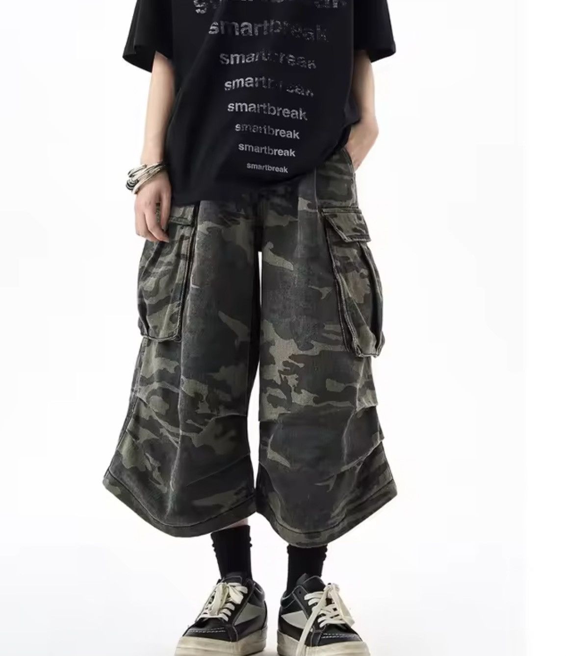 Japanese Brand Unisex washed loose baggy military outdoor cargo shorts Size US 34 / EU 50 - 3 Thumbnail