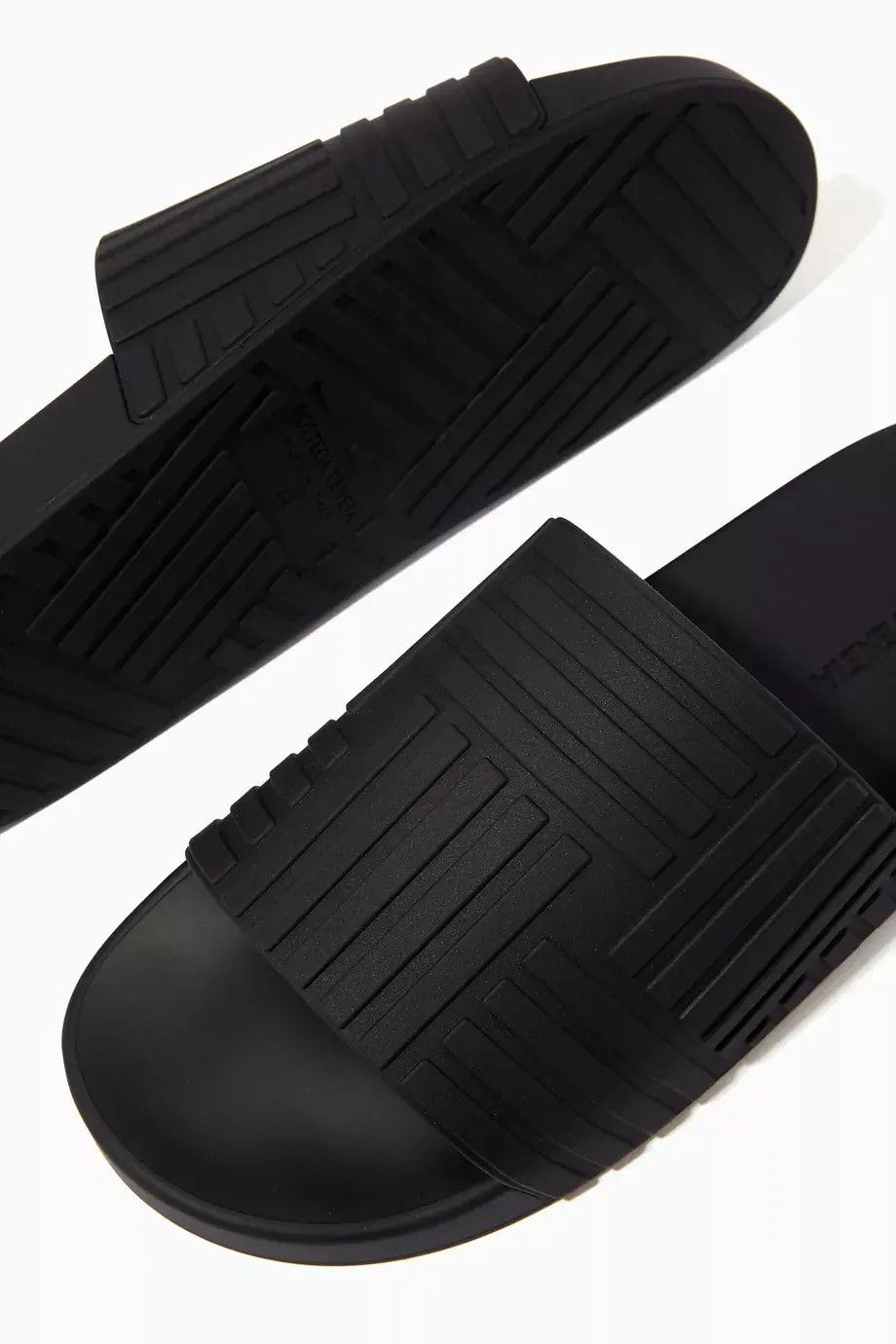 Bottega Veneta o1loc1c0125 690105 Sliders in Black Size US 11 / EU 44 - 3 Thumbnail