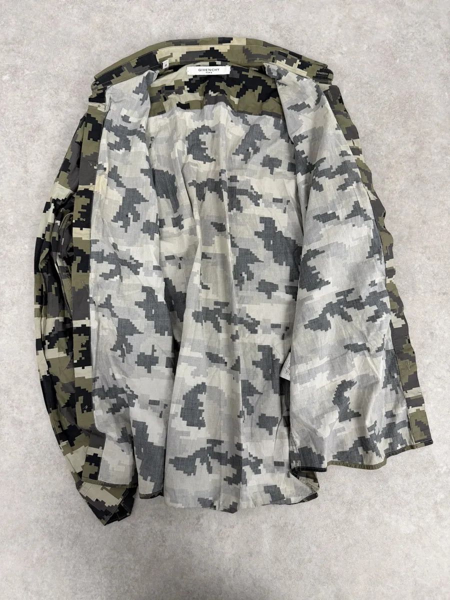 Givenchy AW2015 Givenchy Camo Green Shirt by Riccardo Tisci Size US S / EU 44-46 / 1 - 11 Thumbnail