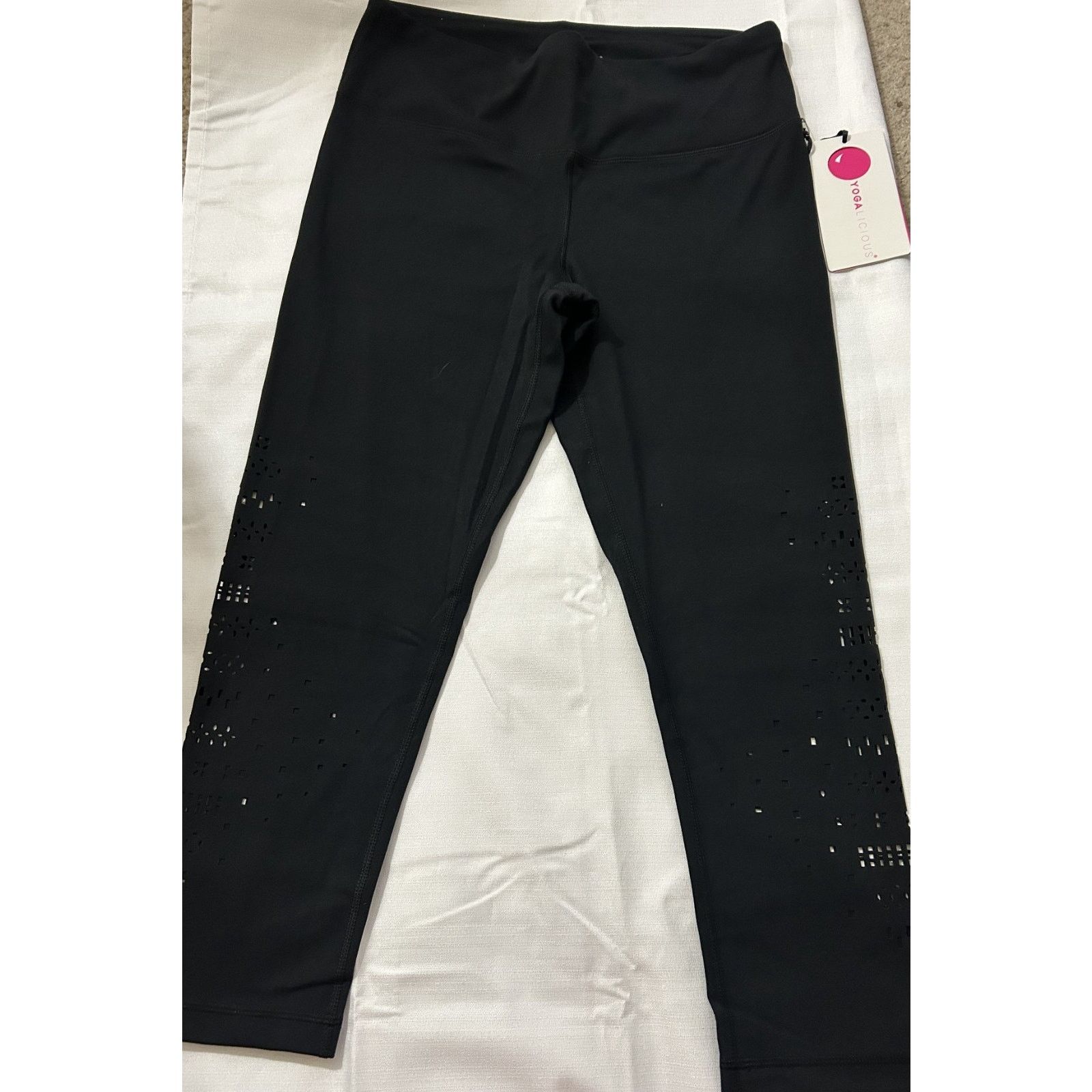 Other NWT-Women's Yogalicious Crop Leggings Black-Size Medium Size 28" / US 6 / IT 42 - 3 Thumbnail