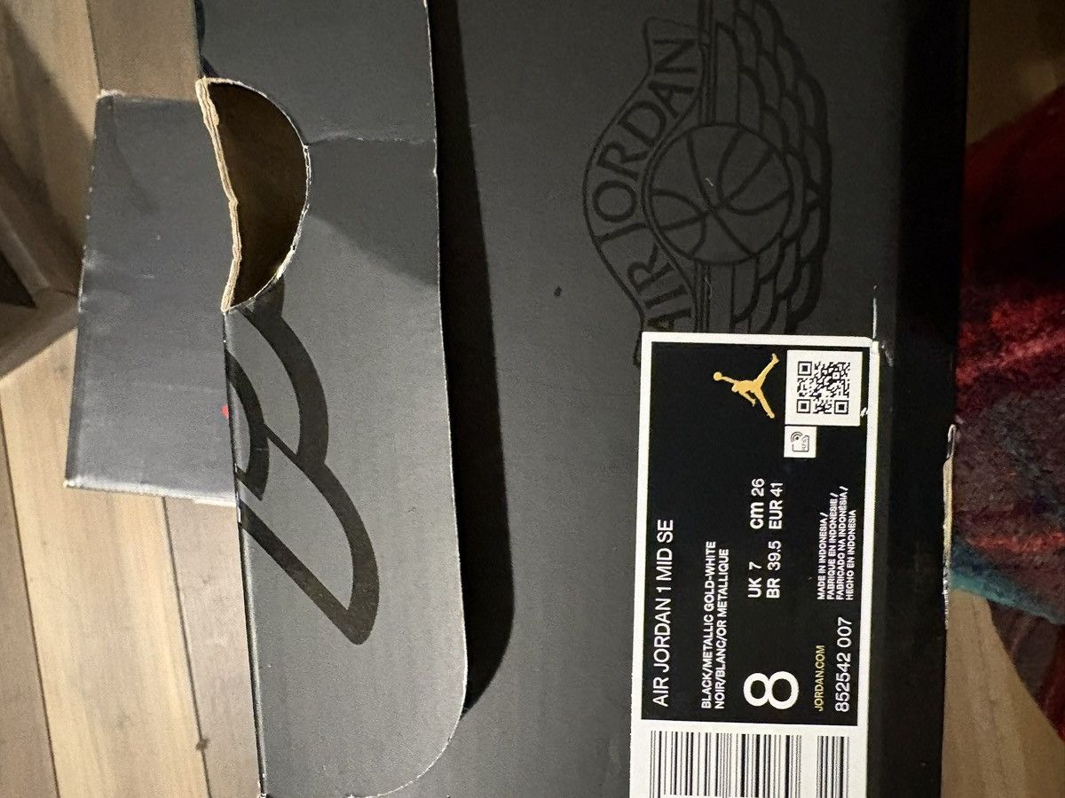 Jordan Brand Jordan 1s mid SE Size US 8 / EU 41 - 1 Thumbnail