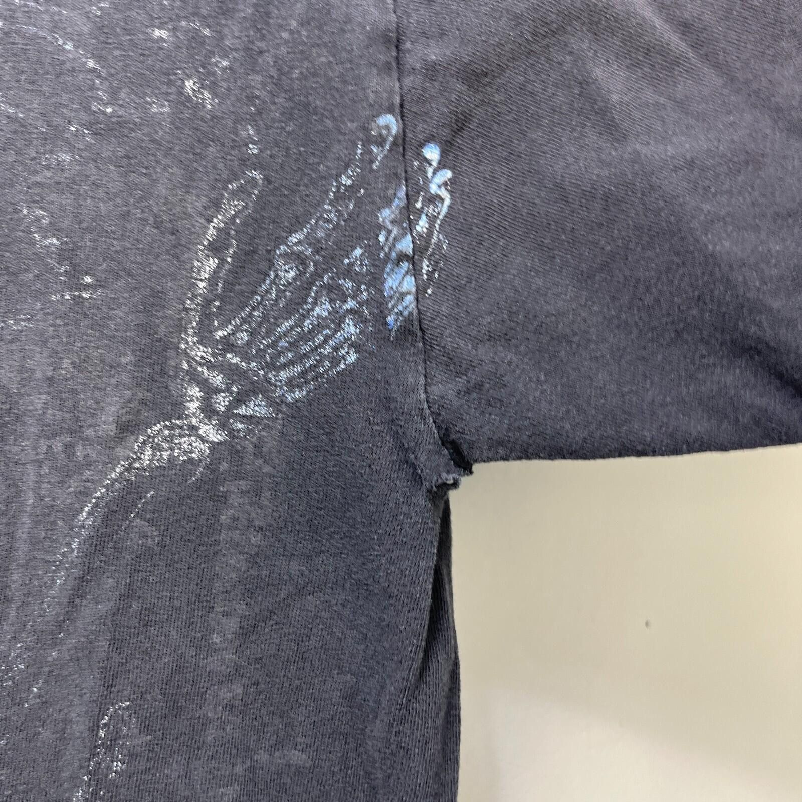 Vintage Vintage Y2K Tapout MMA Skulls Graphic Faded T Shirt Medium Size US XL / EU 56 / 4 - 4 Thumbnail