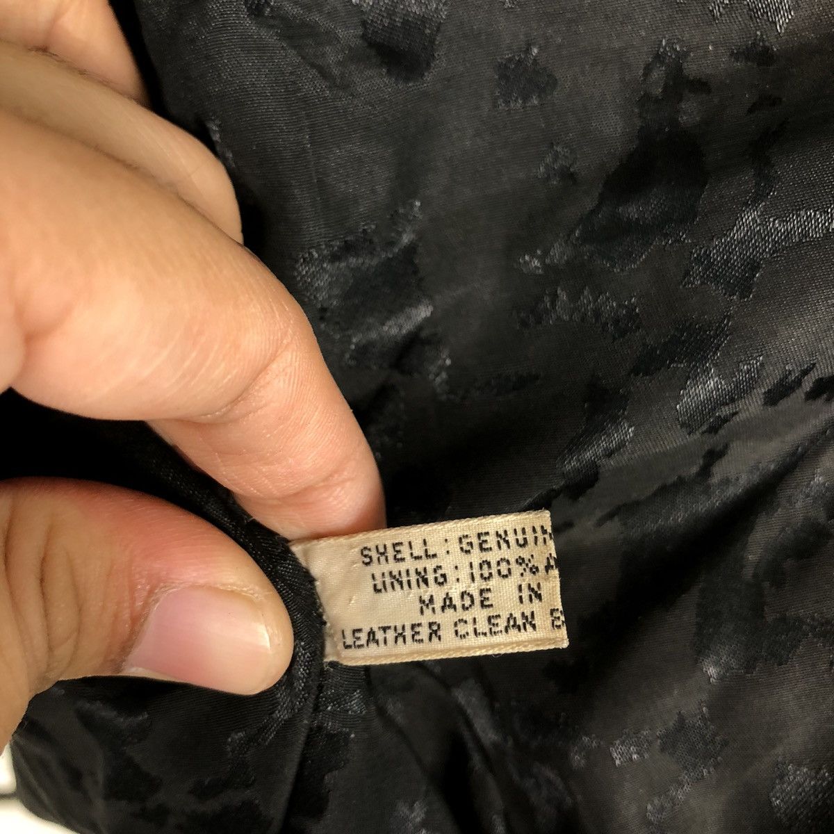 Japanese Brand Vintage Bomber Genuine Leather Jacket Sportwear IsseyMiyake Size US M / EU 48-50 / 2 - 15 Thumbnail