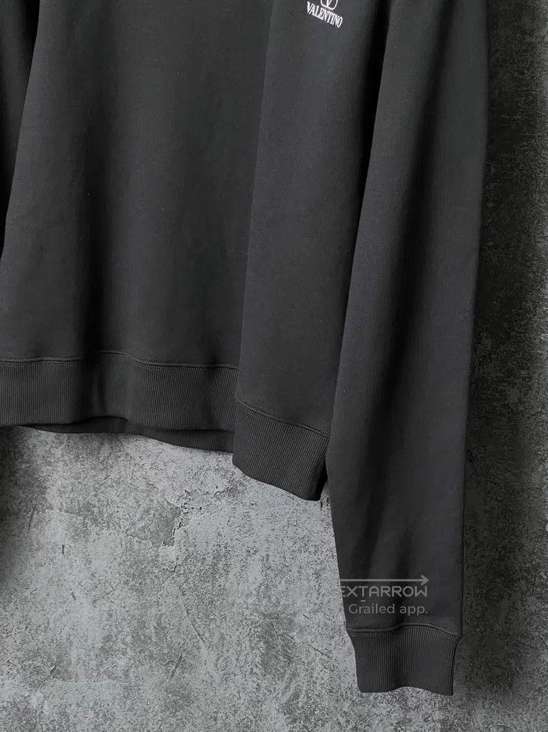 Valentino Valentino Black chest logo sweatshirt Size US S / EU 44-46 / 1 - 4 Thumbnail