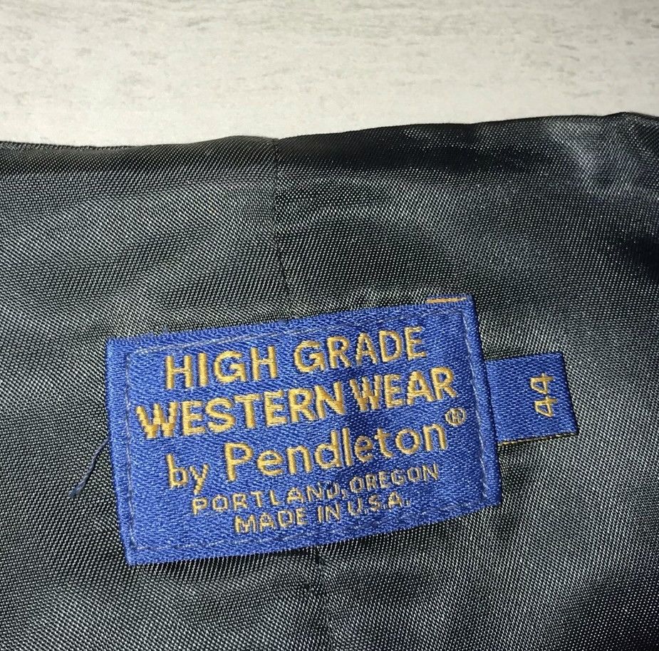 Pendleton × Vintage Pendleton High Grade Western Wear Vintage vest Size US M / EU 48-50 / 2 - 5 Thumbnail