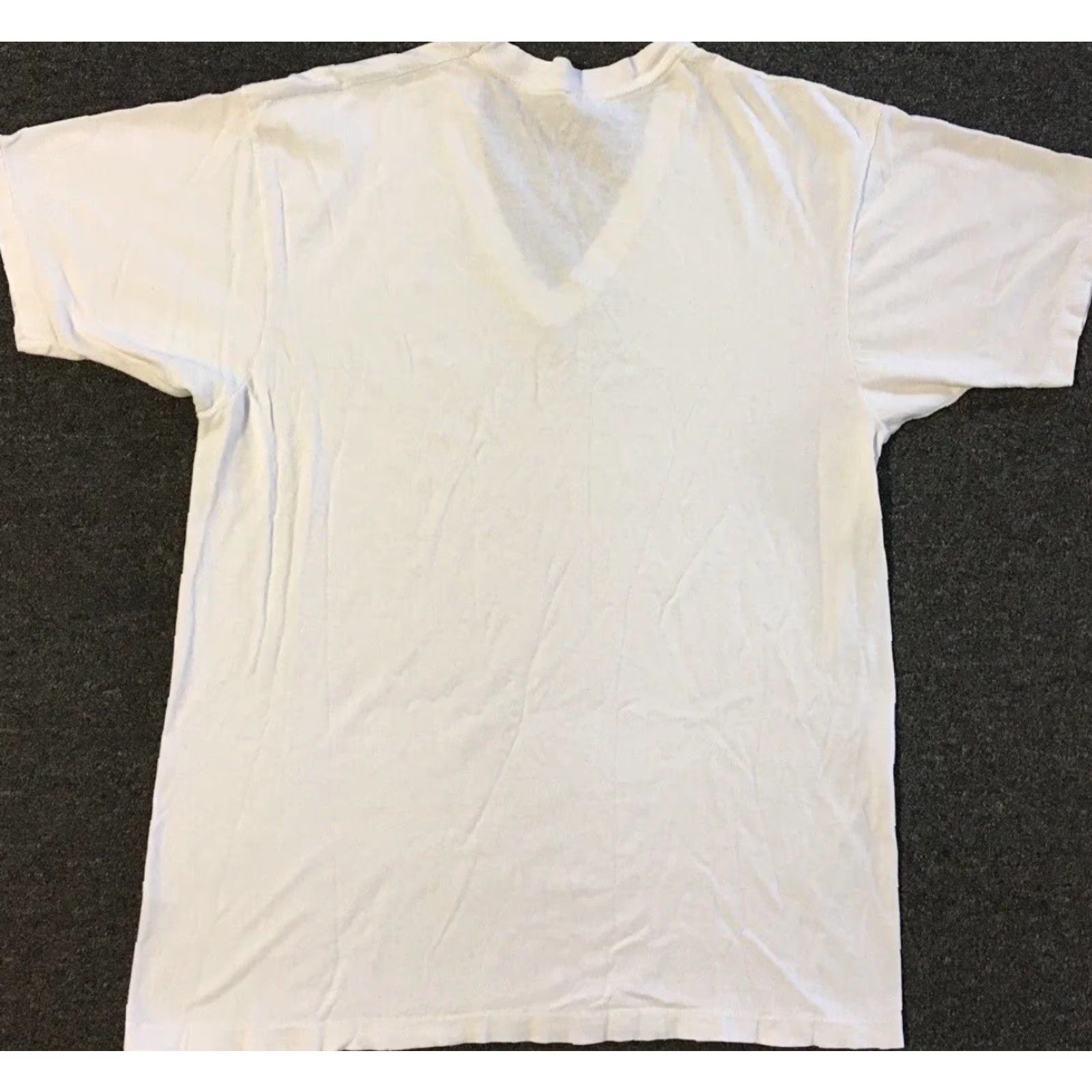 Vintage VINTAGE Hanes Faded V Neck Shirt M L White 90s 80s Biker Trucker Punk Grunge Surf Skate PE 80s Mens T-Shirt Knit Single Stitch Size US M / EU 48-50 / 2 - 2 Thumbnail
