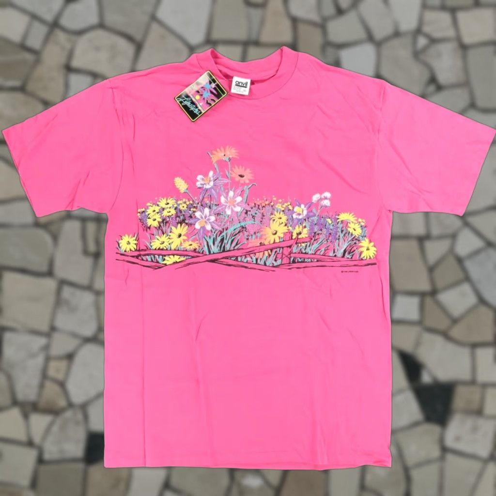 Anvil VTG Anvil Lifestyles 1990 Wild Flowers Solid T-Shirt Pink Men's XL Shirt Mens XL Pink VTG Lifestyles 1990 Wild Flowers Shirt Size US XL / EU 56 / 4 - 1 Thumbnail