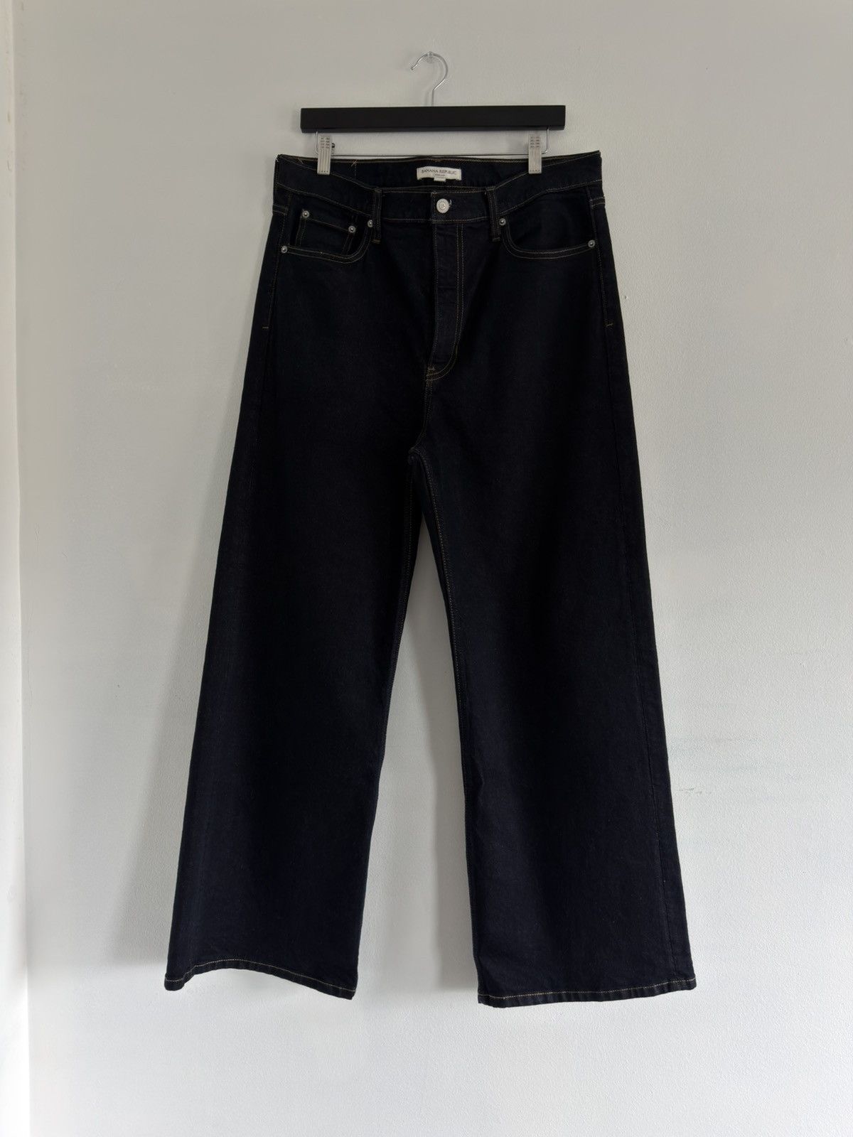 Banana Republic Wide leg Banana Republic Jeans Size US 34 / EU 50 - 2 Thumbnail