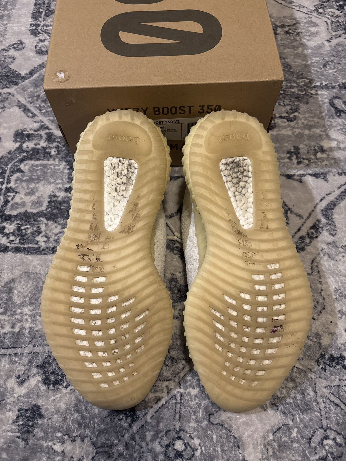 Yeezy Yeezy 350 V2 Cream Size US 10 / EU 43 - 6 Thumbnail