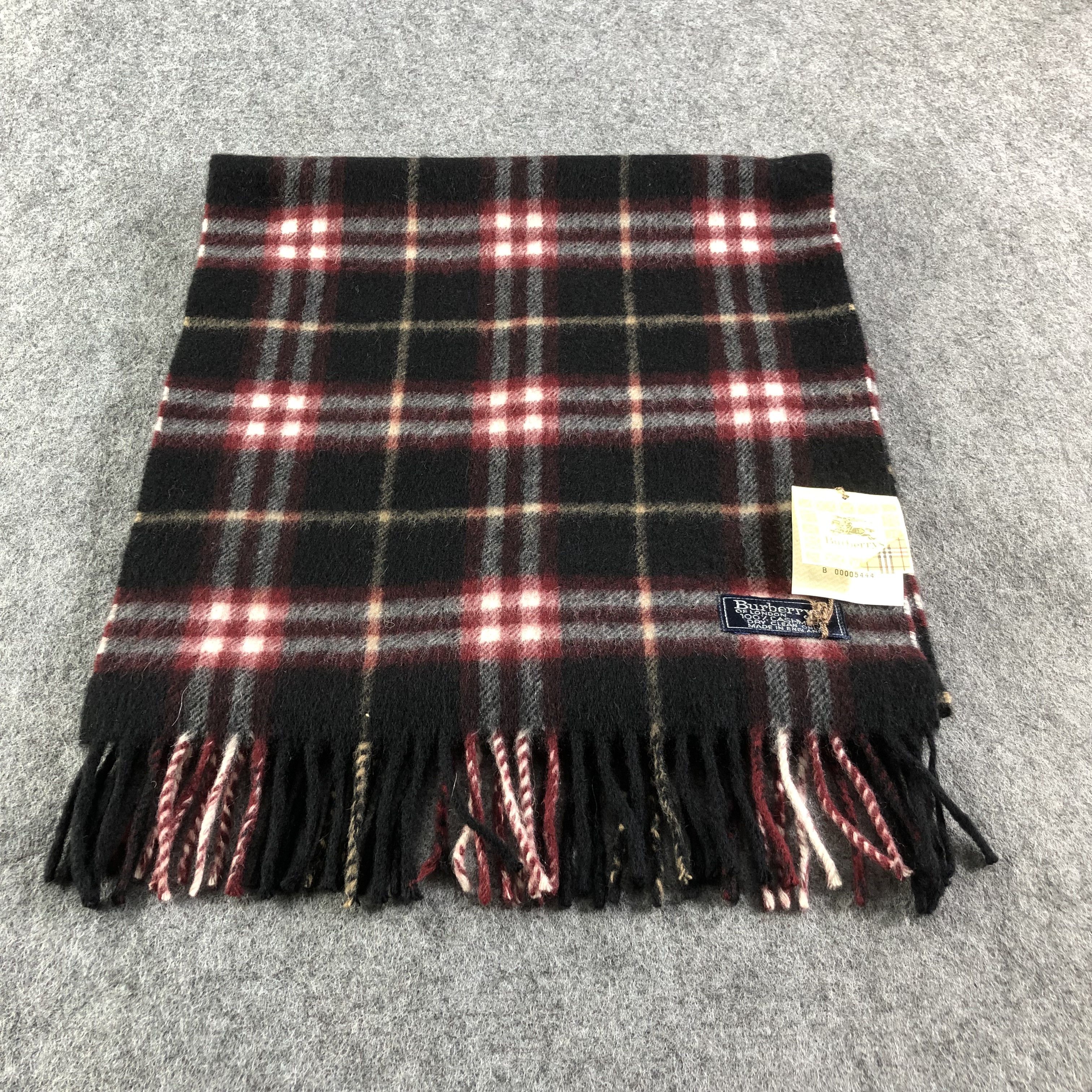 Burberry Burberrys Nova Check Cashmere Scarf Muffler V1623 Size ONE SIZE - 2 Thumbnail