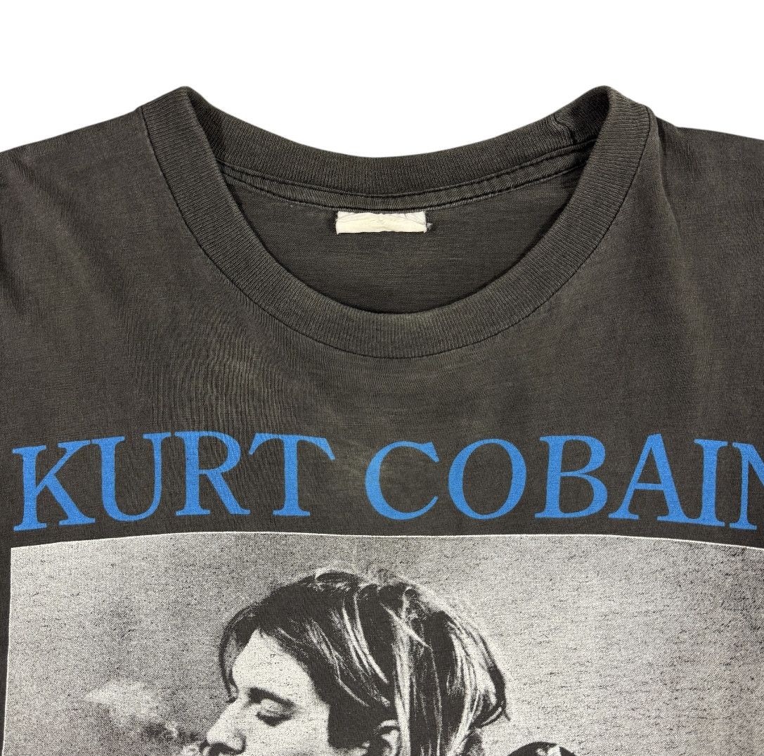 Band Tees Rare 90s Nirvana Kurt Cobain Memorial Shirt Size US L / EU 52-54 / 3 - 12 Thumbnail