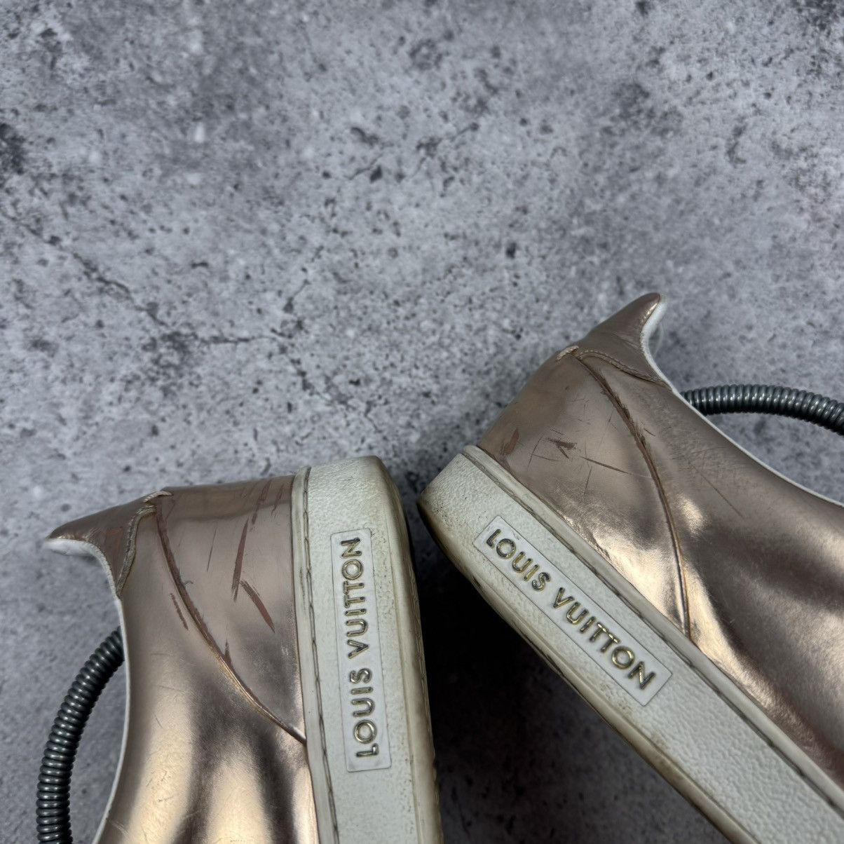 Louis Vuitton Louis Vuitton Gold Leather Frontrow Low Top Sneakers Size US 9 / IT 39 - 9 Thumbnail