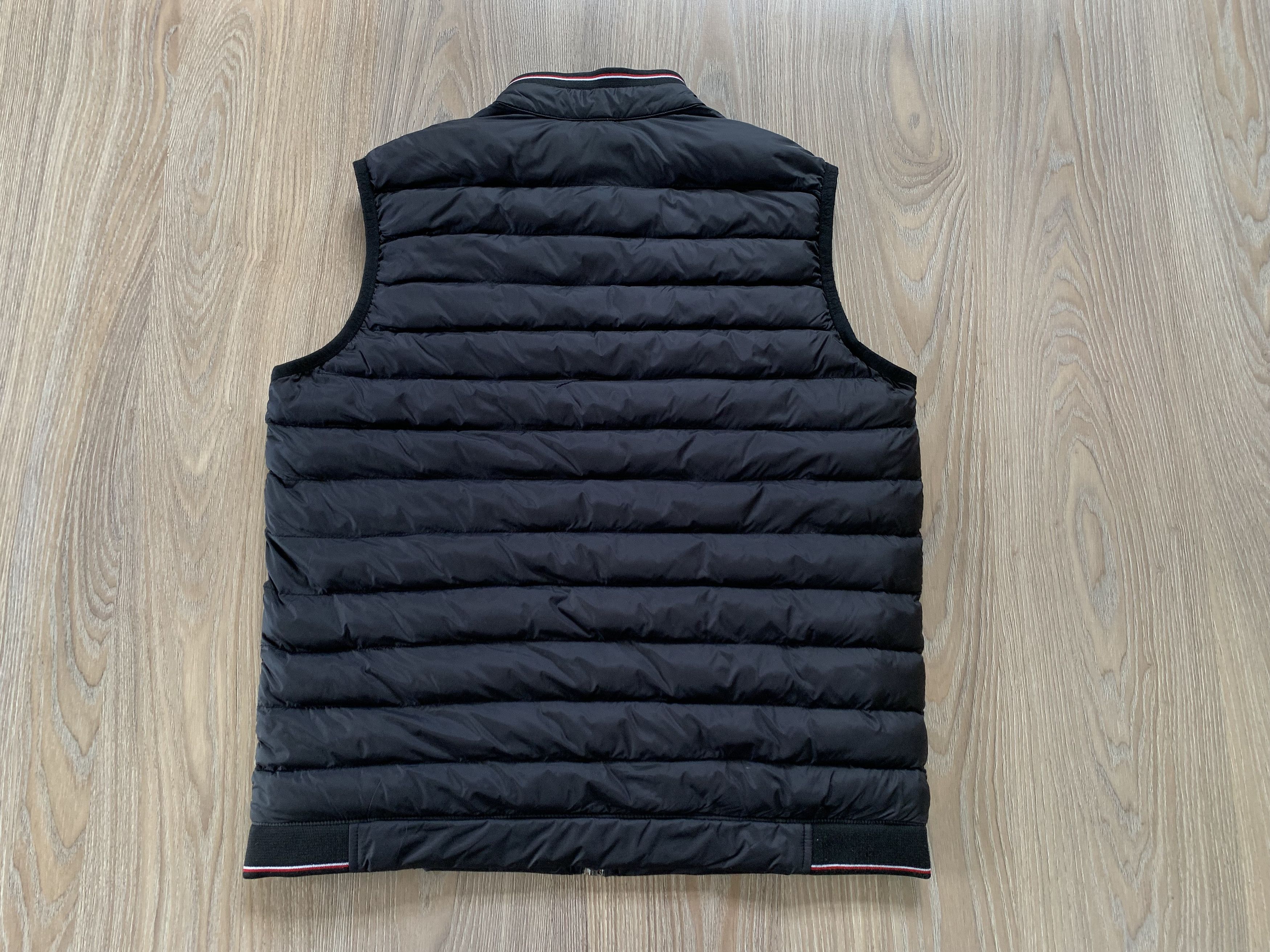 Moncler Moncler Men's Black Quilted Vest Gilet Puffer Size US L / EU 52-54 / 3 - 3 Thumbnail