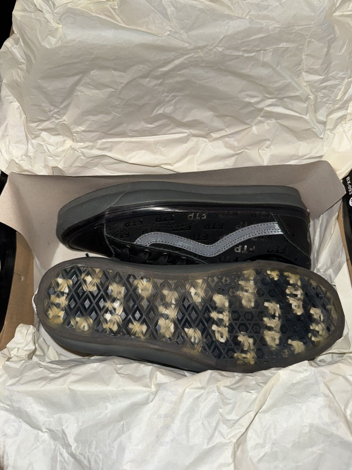 Other FTP + OTW BY VANS OLD SKOOL 36 Size US 5.5 / EU 38 - 4 Thumbnail