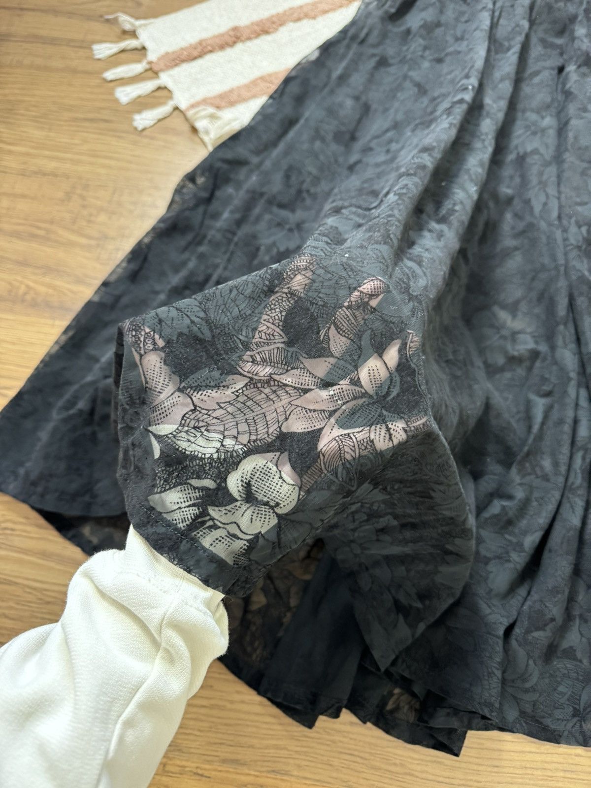VINTAGE MESH FLOWERS MAXI SUN SKIRT