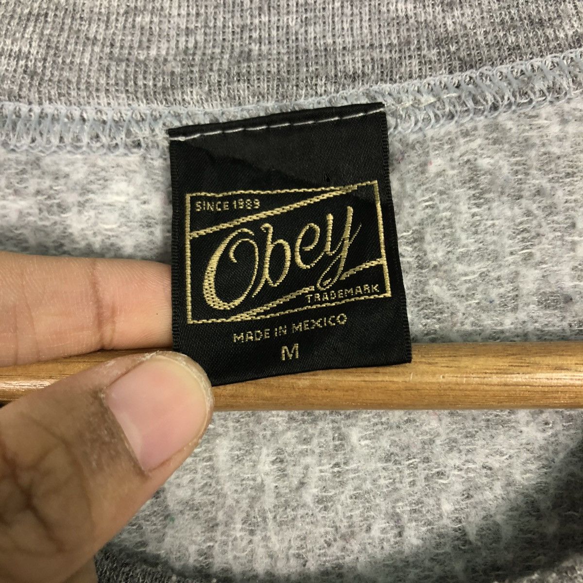 Obey 🔥VINTAGE SWEATSHIRT OBEY BIG LOGO OVER PRINT Size US M / EU 48-50 / 2 - 15 Thumbnail