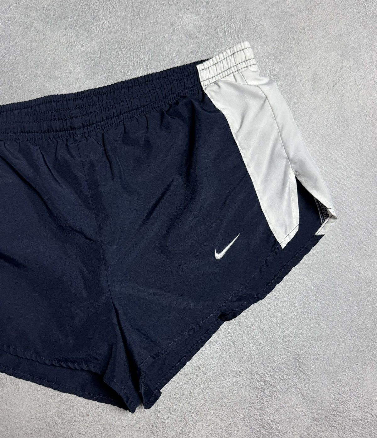 Nike Nike Vintage Running Shorts Size US 30 / EU 46 - 4 Thumbnail