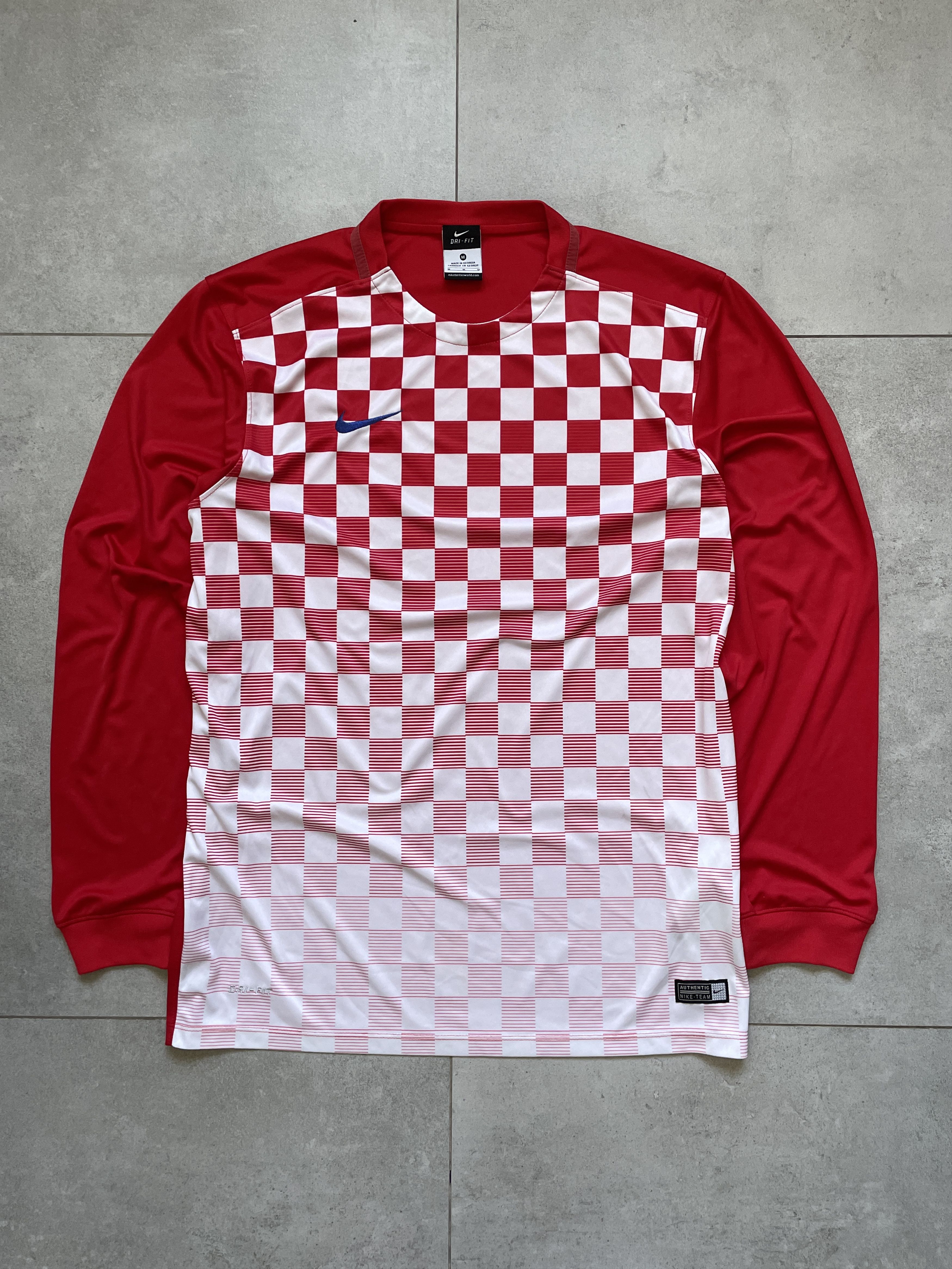 Nike NIKE CROATIA TEMPLATE RED WHITE LONGSLEEVE BLOKECORE JERSEY Size US M / EU 48-50 / 2 - 4 Thumbnail