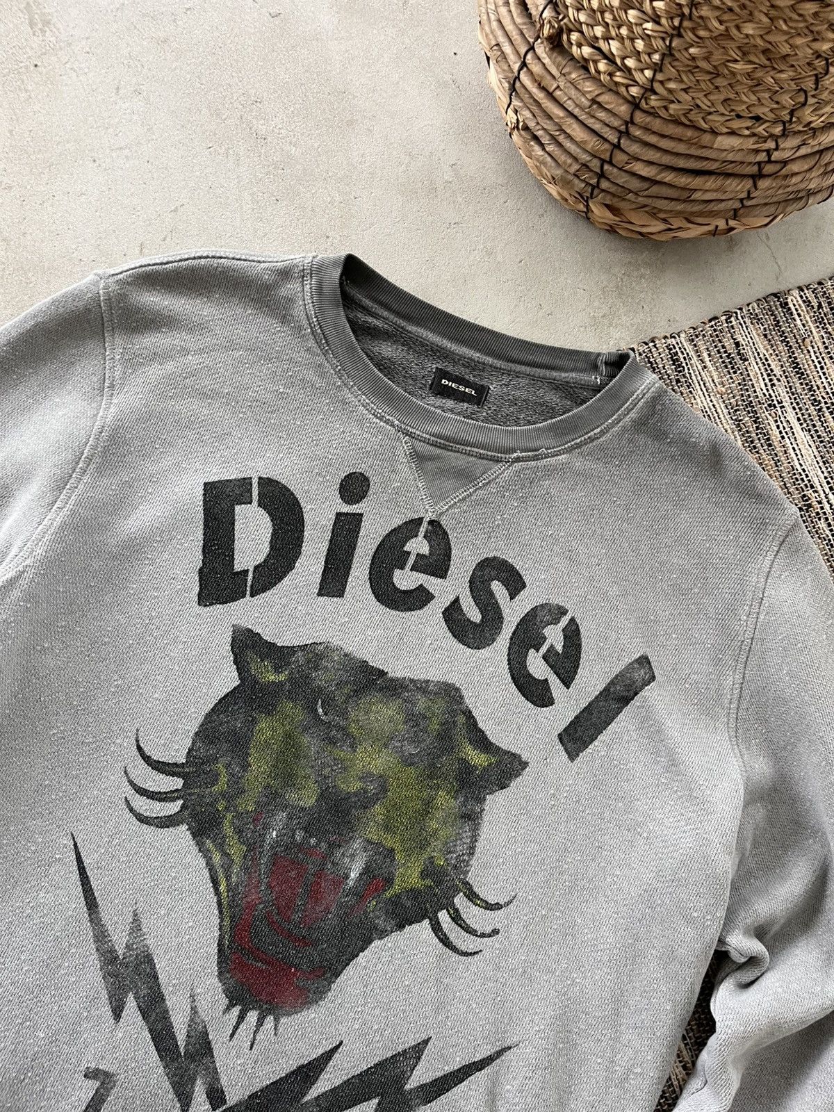 Diesel Vintage Diesel Grey Faded Big Logo Avantgarde Sweatshirt Y2K Size US L / EU 52-54 / 3 - 6 Thumbnail