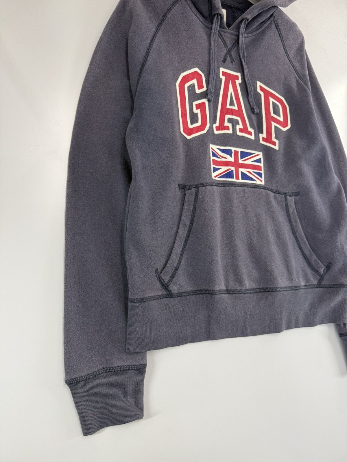 Gap 🔥 GAP Britain Navy Distressed Faded Hoodie Spellout Logo - S Size US S / EU 44-46 / 1 - 3 Thumbnail