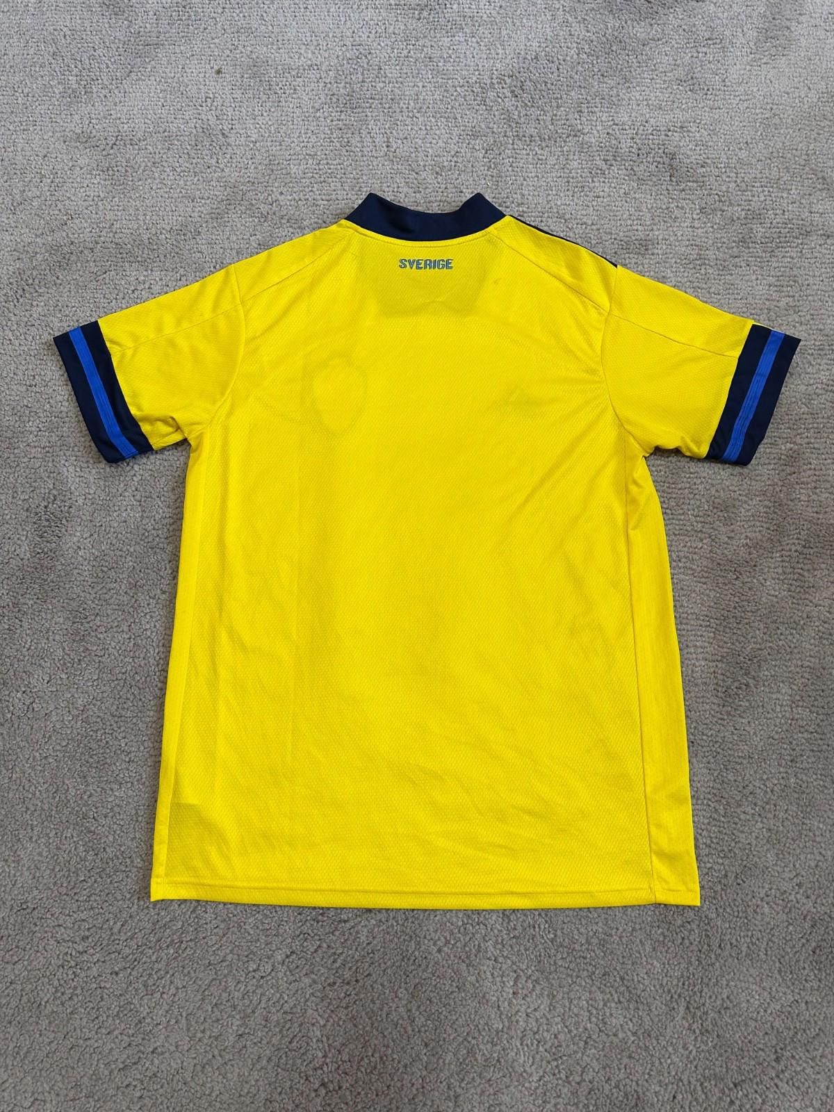 Adidas Adidas Sweden 2019/20 Home Football Shirt Soccer Jersey Sz L Size US L / EU 52-54 / 3 - 7 Thumbnail