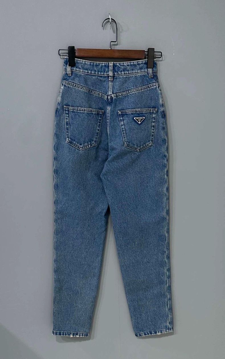Prada Prada New back triangle logo jeans 2504-Nextarrow Size 24" / US 00 / IT 34 - 3 Thumbnail