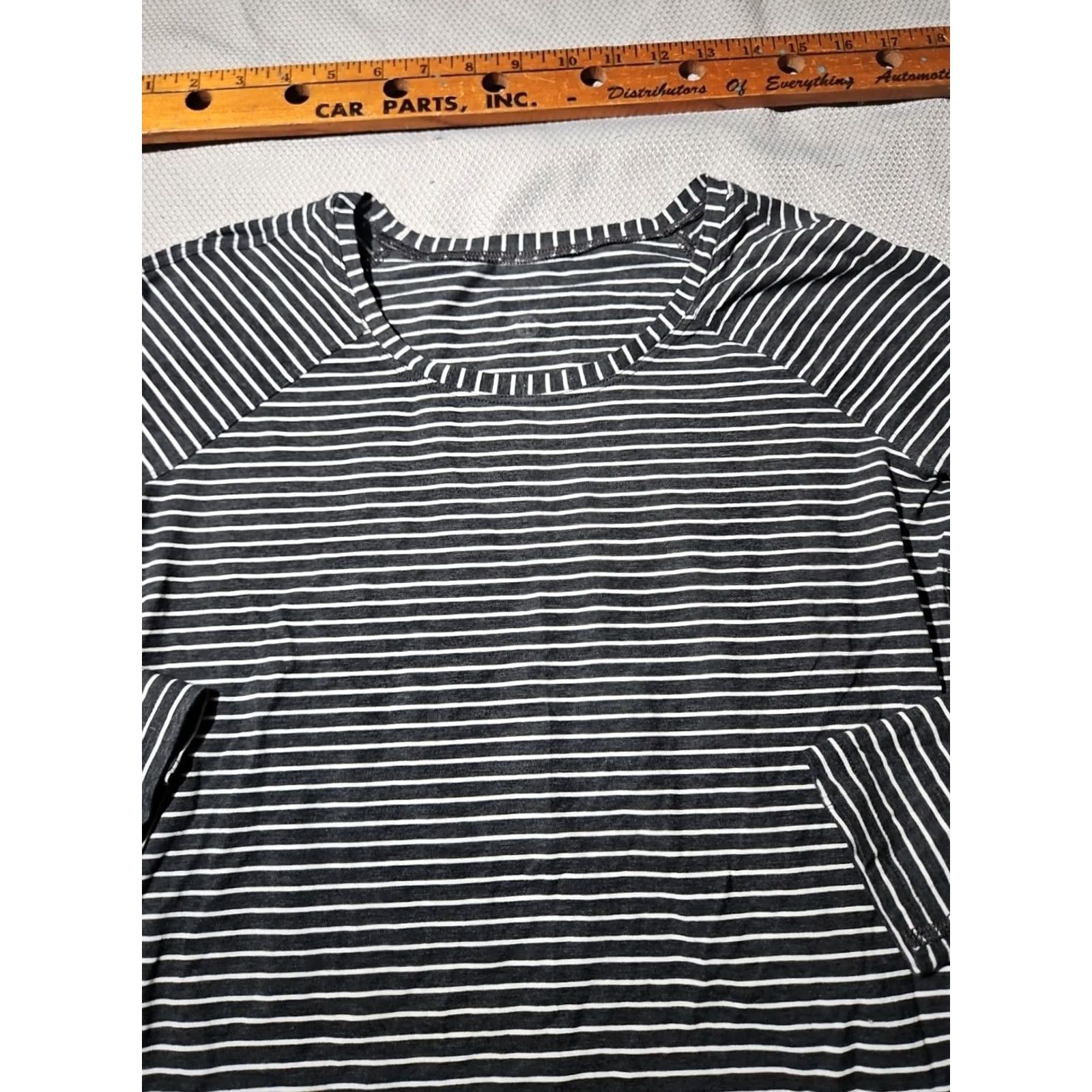 Lululemon Lululemon Shirt Womens Small Black Emerald Long Sleeve Modern Stripe Active Top Size S / US 4 / IT 40 - 2 Thumbnail
