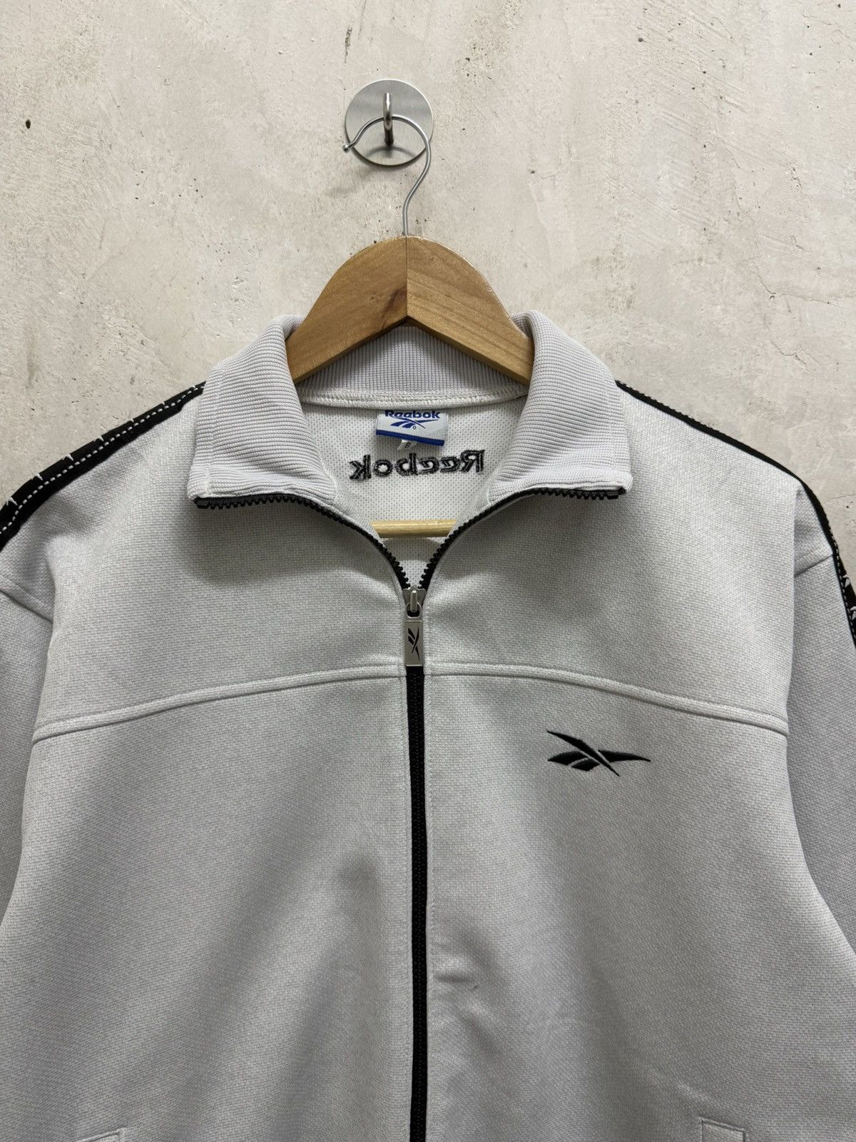 Reebok Vintage Reebok Side Tape Set Track Top Size US S / EU 44-46 / 1 - 4 Thumbnail