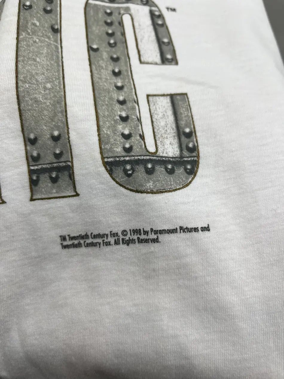 Vintage 1998 Titanic Shirt Leonardo Dicaprio Movie Tee T-shirt Size US XL / EU 56 / 4 - 3 Thumbnail