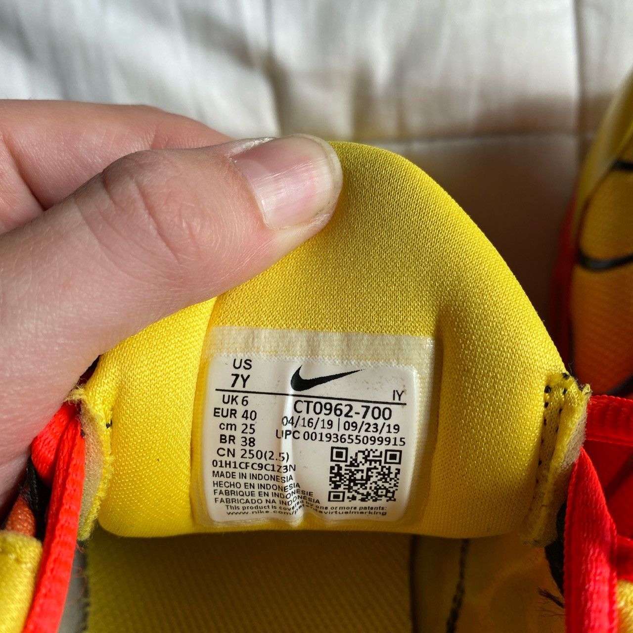 Nike Air Max Plus TN ‘Chrome Yellow’ Size US 7 / EU 40 - 3 Thumbnail