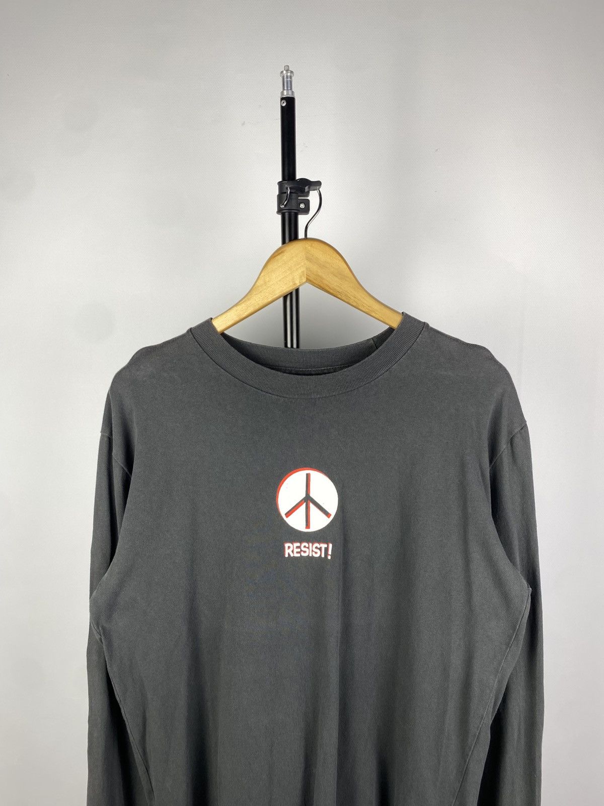 Obey × Vintage Vintage 90s RESIST! Obey Logo Long Sleeve T shirt Size US M / EU 48-50 / 2 - 2 Thumbnail