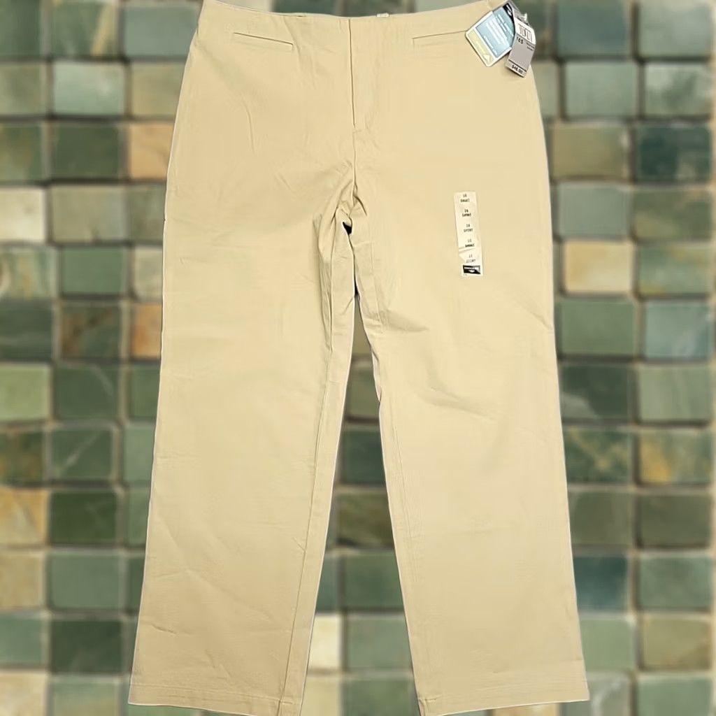 Dockers VINTAGE Dockers Pants Womens 16P Beige Flat Front Straight Leg Casual Stretch Chino Pockets Zip Cotton Blend 16P Womens Boys? Size 38" / US 16 / IT 52 - 1 Thumbnail