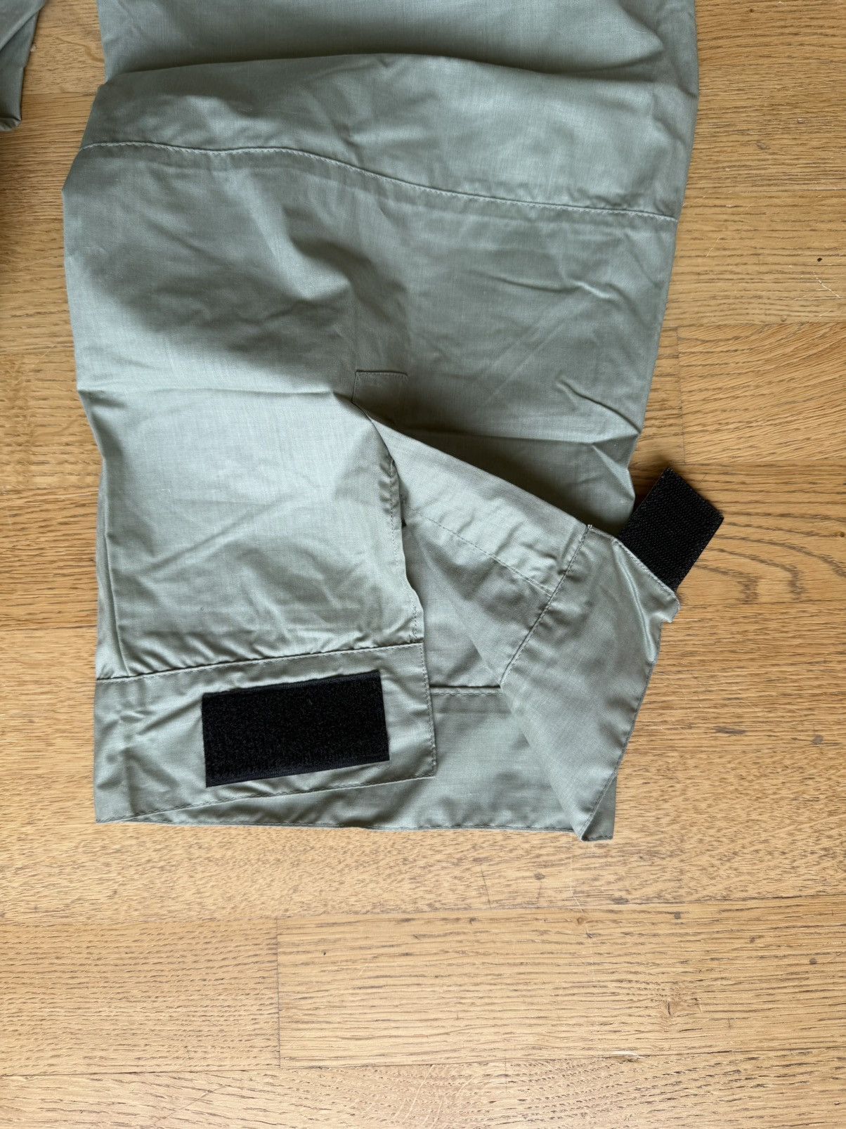 Walter Van Beirendonck NOS Early 90‘s Sabotage - Velcro Cropped pants Size US 35 - 15 Thumbnail