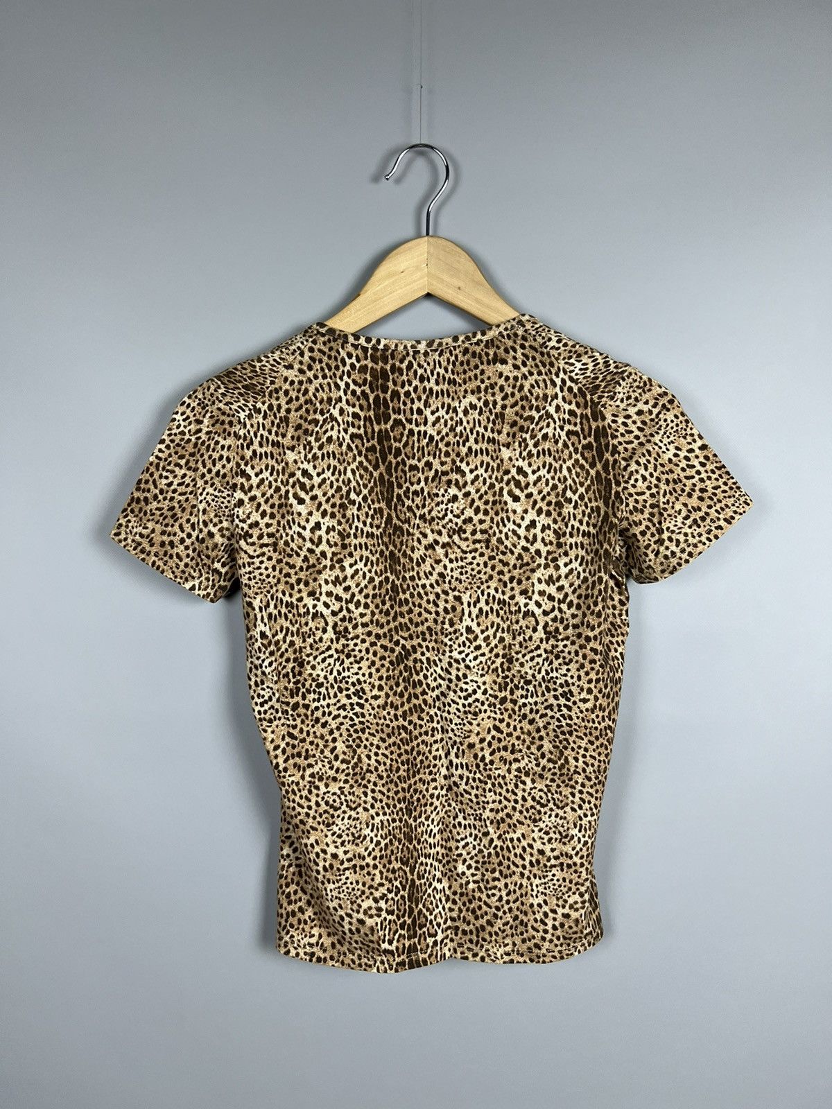 Just Cavalli RARE Just Cavalli Leopard printed tee women’s vintage Size S / US 4 / IT 40 - 7 Thumbnail
