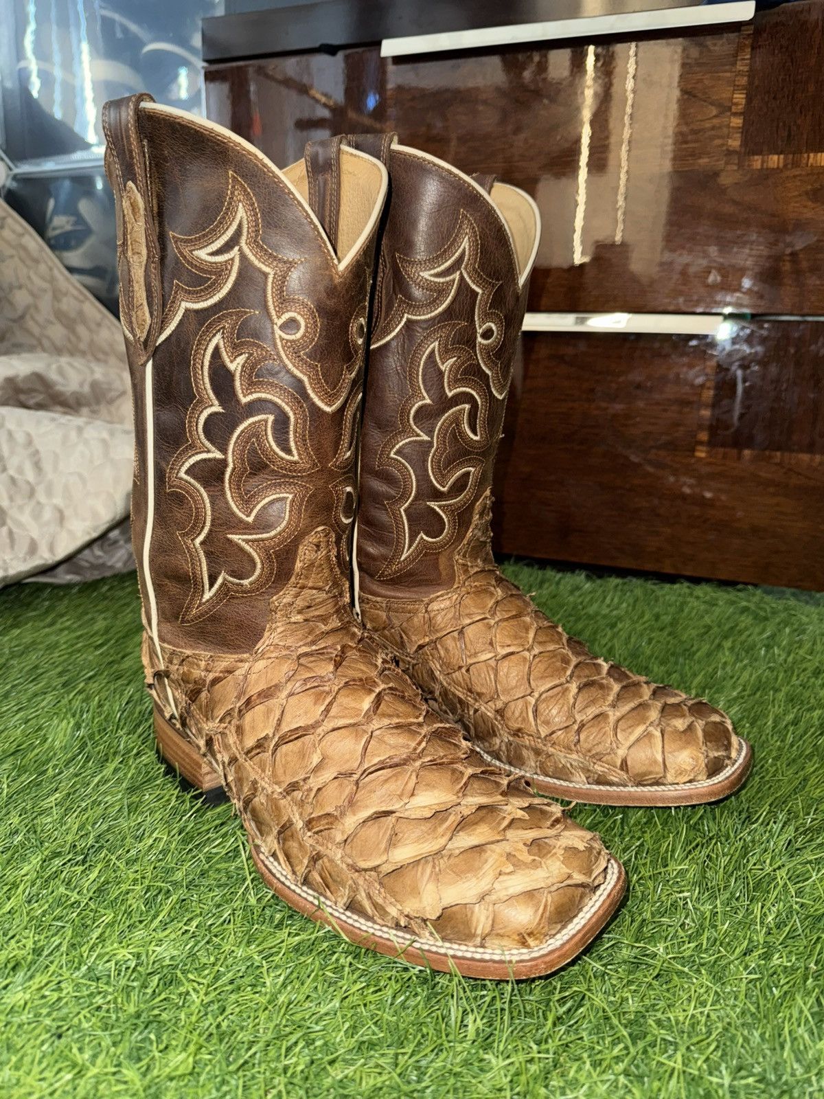 Cody James CODY JAMES MEN'S PIRARUCU FISH SKIN WESTERN COWBOY BOOTS Size US 10.5 / EU 43-44 - 1 Thumbnail
