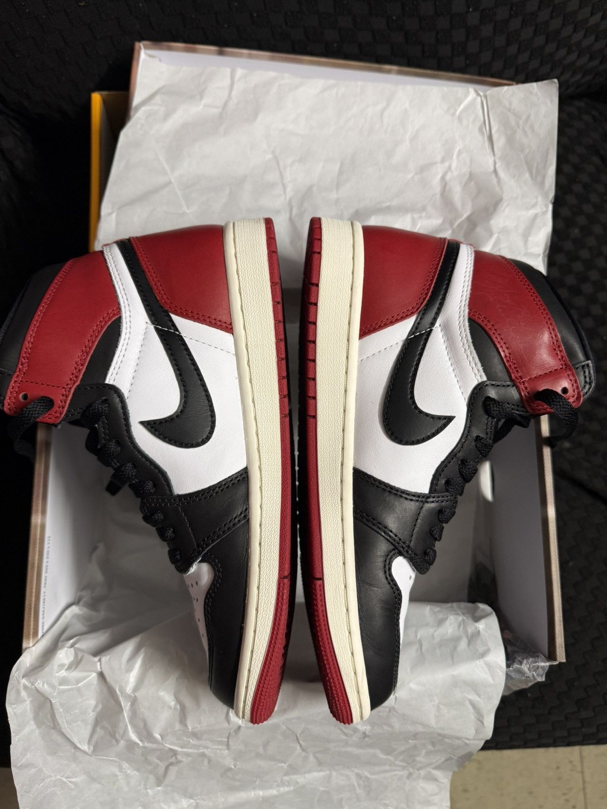 Jordan Brand Bred Toe 1s Size US 7.5 / EU 40-41 - 3 Thumbnail