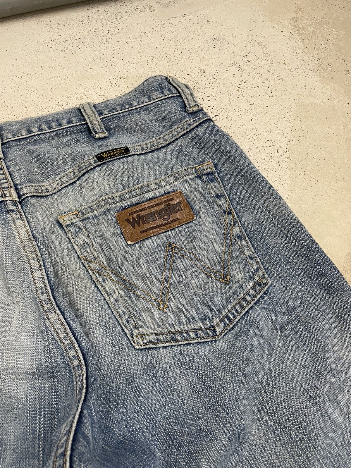 Wrangler Wrangler Distressed Light Blue Denim Pants Size US 32 / EU 48 - 14 Thumbnail