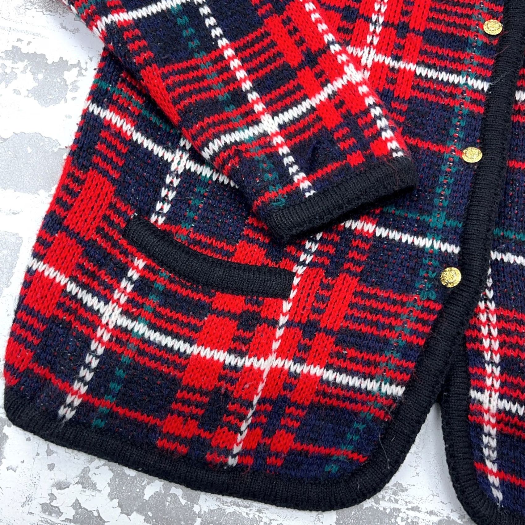 Vintage VINTAGE Crystal Kobe Sweater Women Medium Red Cardigan Jacket Tartan Plaid 90s Size M / US 6-8 / IT 42-44 - 4 Thumbnail
