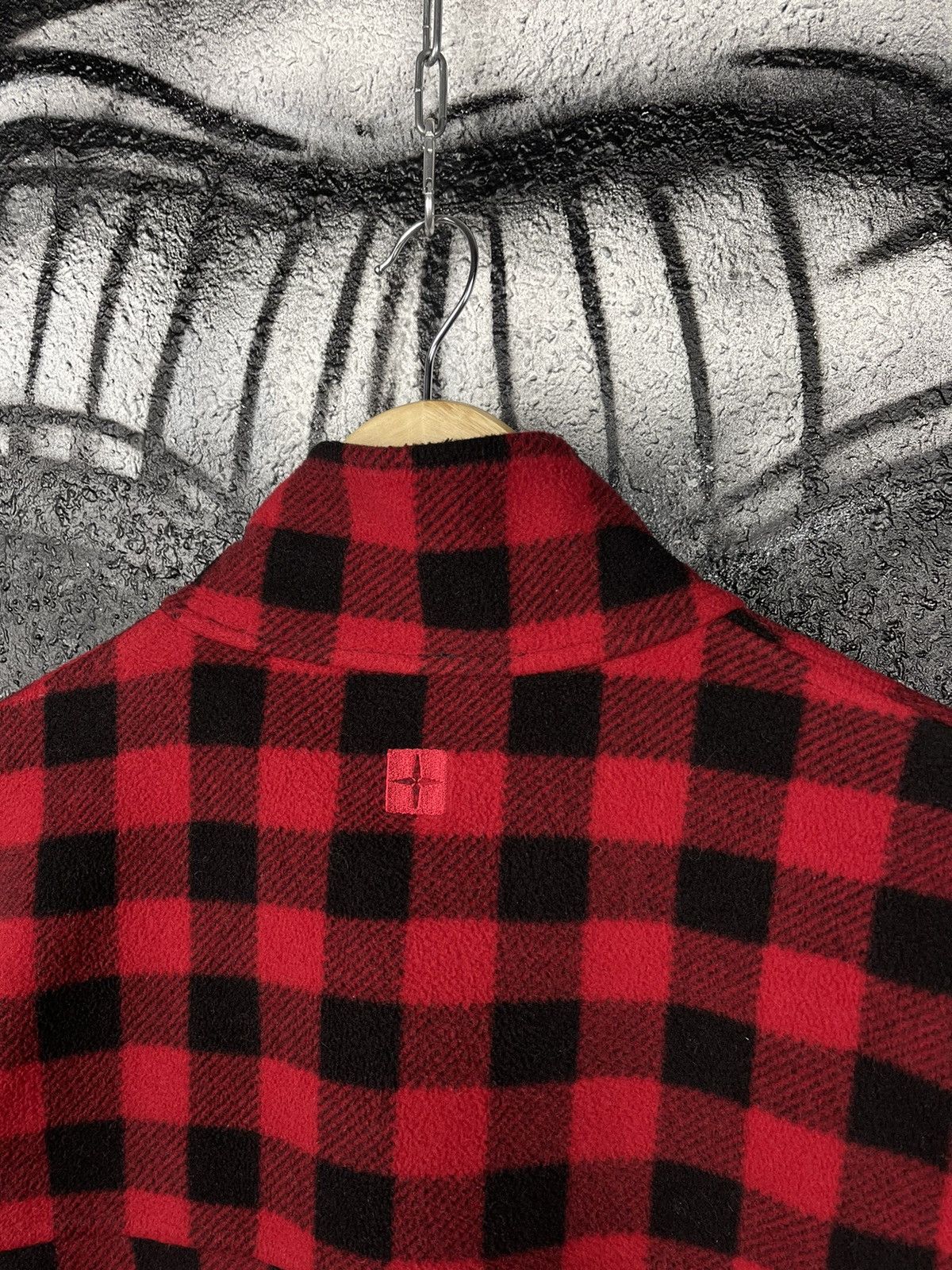 Other Mountain Wearhouse Buffalo Check Hiking Fleece Men’s Size M Size US M / EU 48-50 / 2 - 6 Thumbnail
