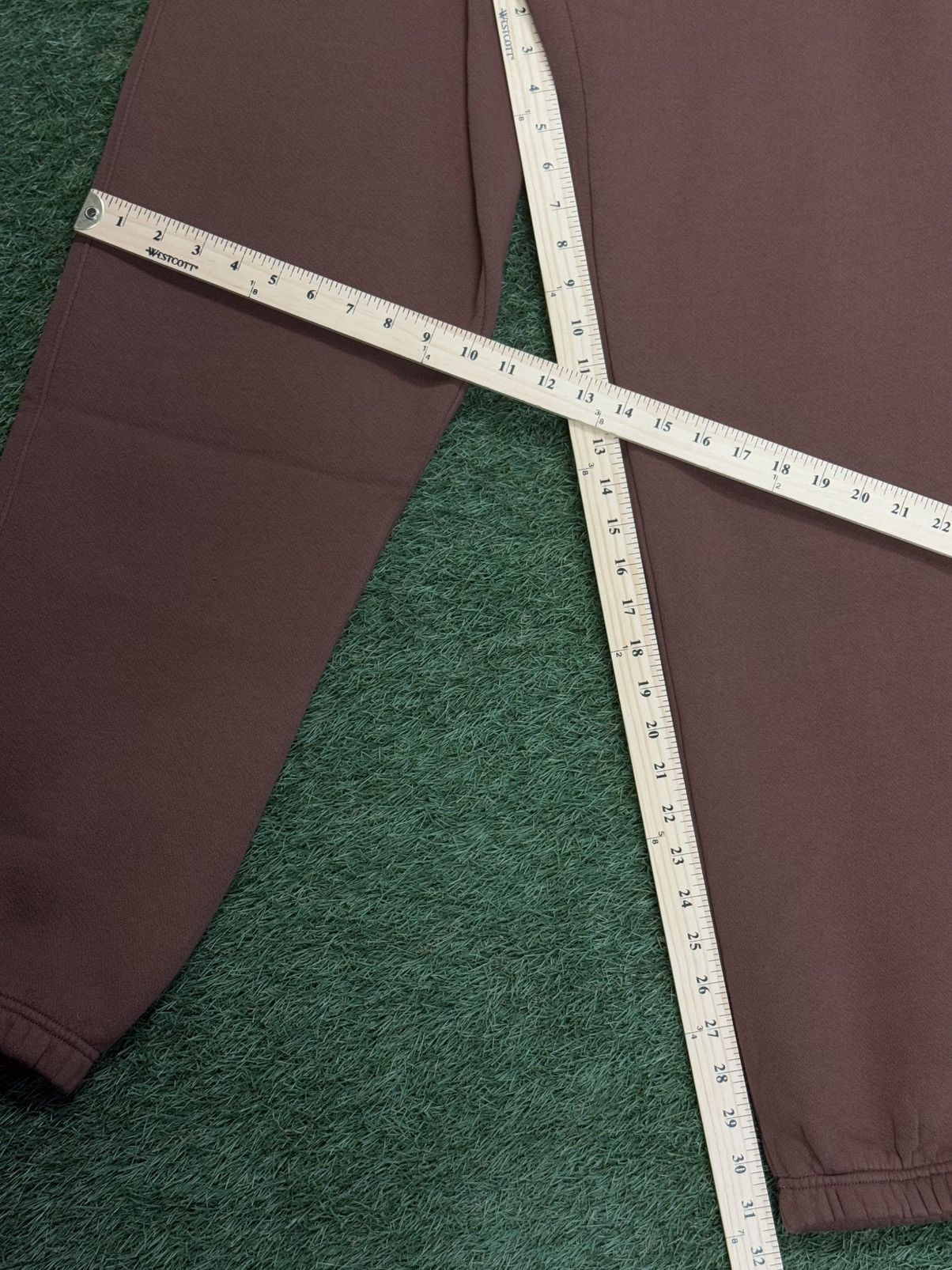 Eric Emanuel × Swarovski Eric Emanuel x Swarovski Sweatpants Size Large (NEW) RARE Size US 33 - 9 Thumbnail