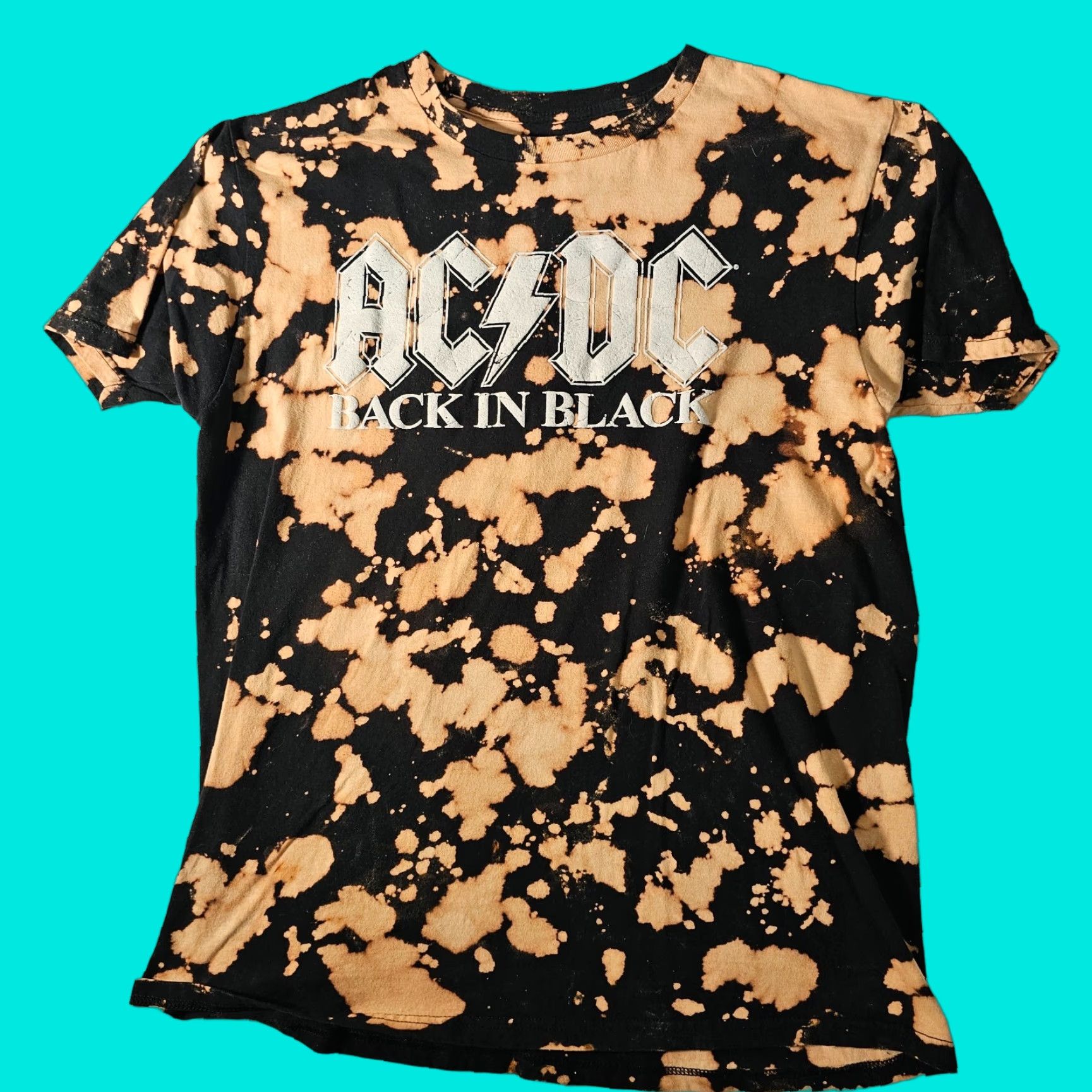 Vintage AC/DC Back In Black Womens Size L Short Sleeve Bleach Reverse Tie Dye T-Shirt Size L / US 10 / IT 46 - 1 Thumbnail