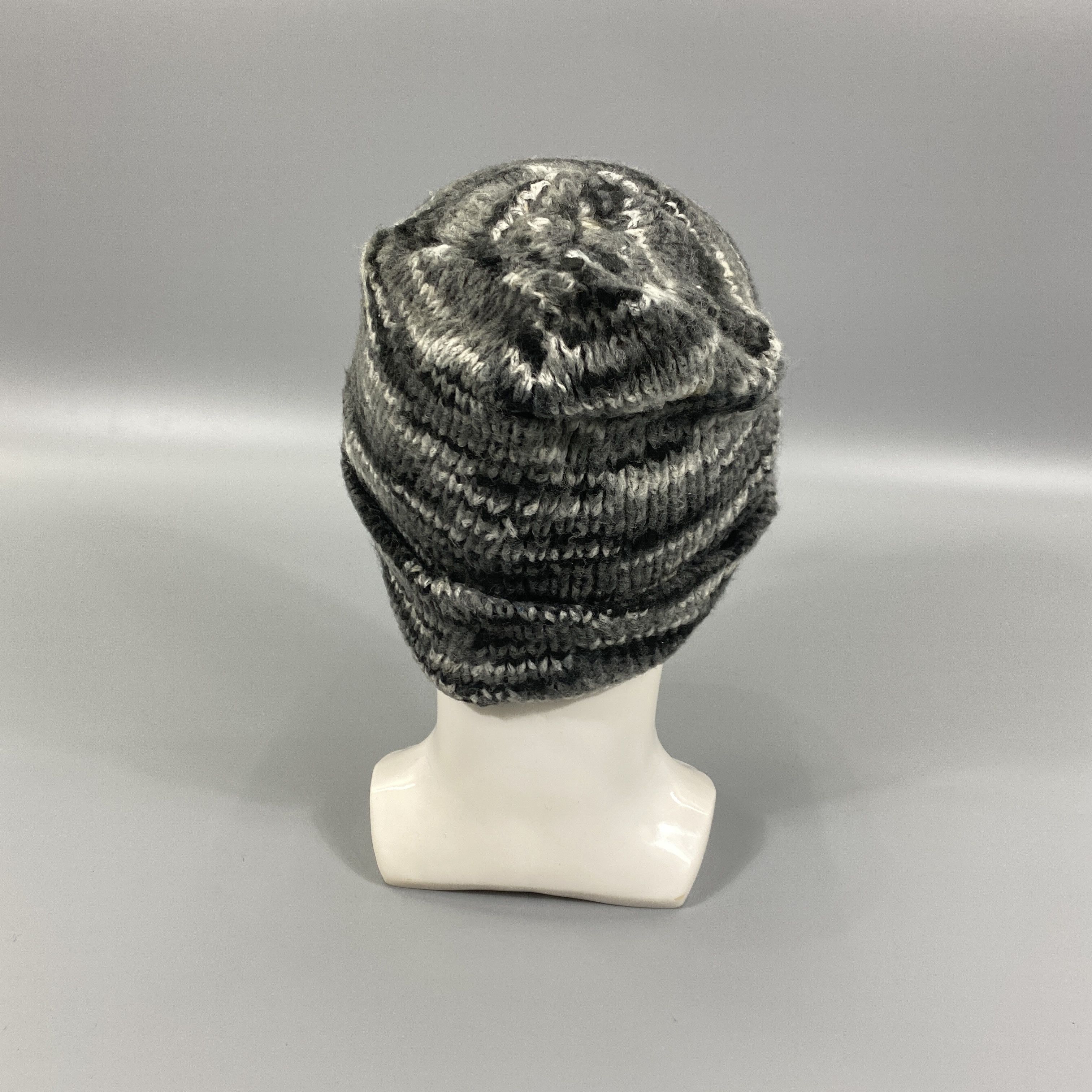 Japanese Brand Flower Knitted Beanie -BN796 Size ONE SIZE - 4 Thumbnail