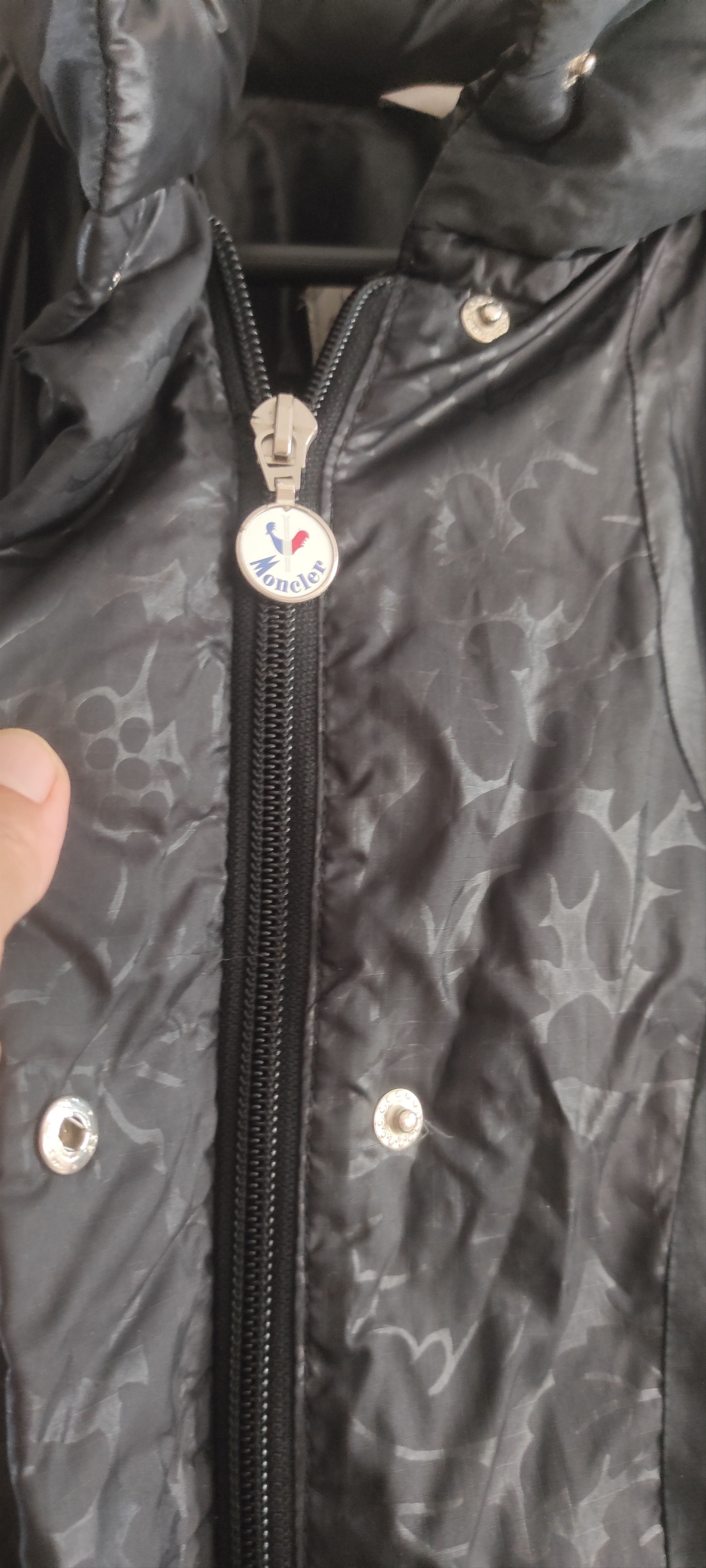 Moncler Vintage Moncler Grenoble Puffer Down Jacket Made In France Size L / US 10 / IT 46 - 17 Thumbnail